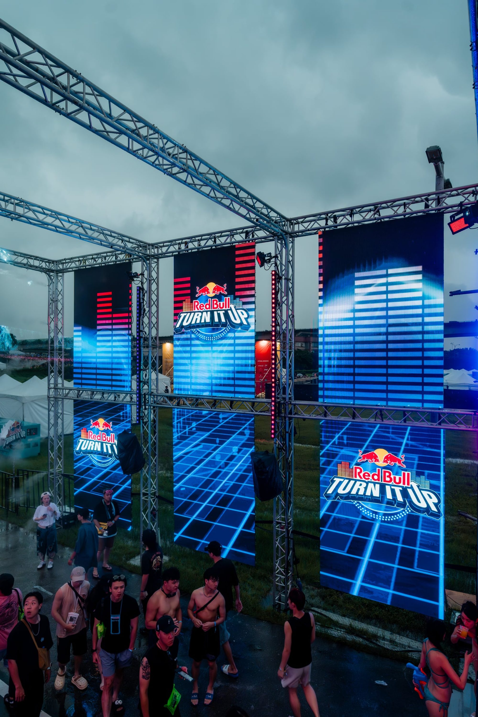 S2O Songkran Music Festival 2025 · Red Bull — 18