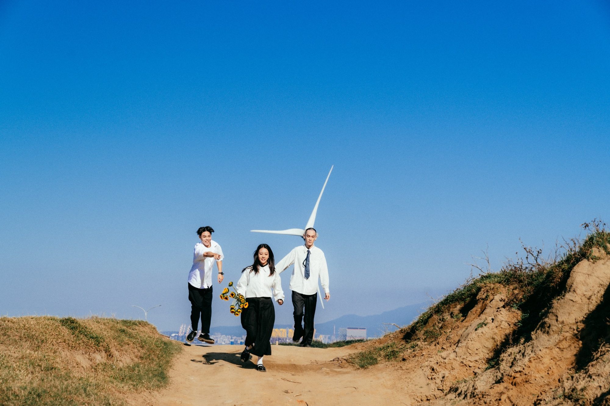 芒狗青 · 2025 官方形象照 — 外景 · SHL00411.jpg