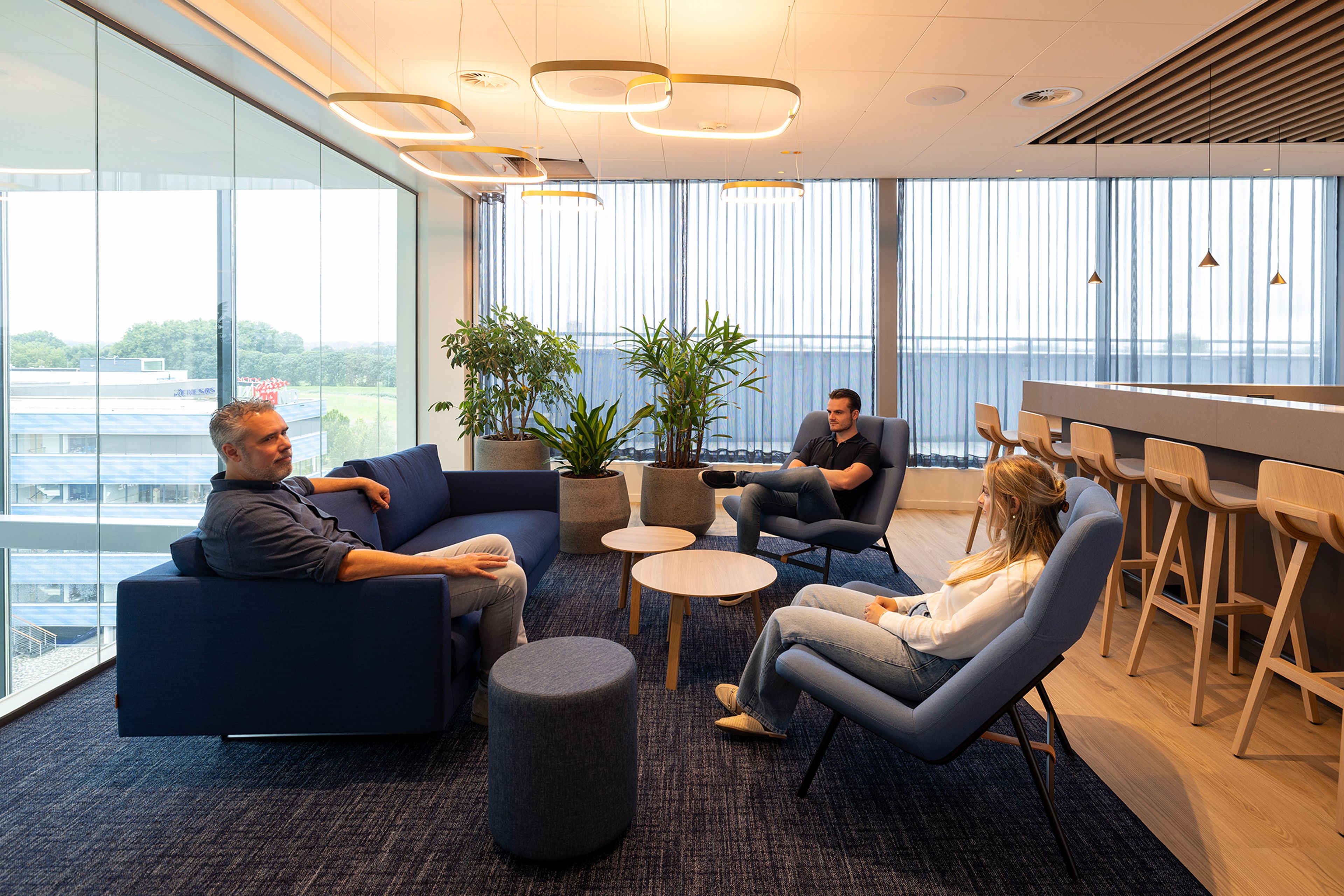 Lounge Skybar Interconnect