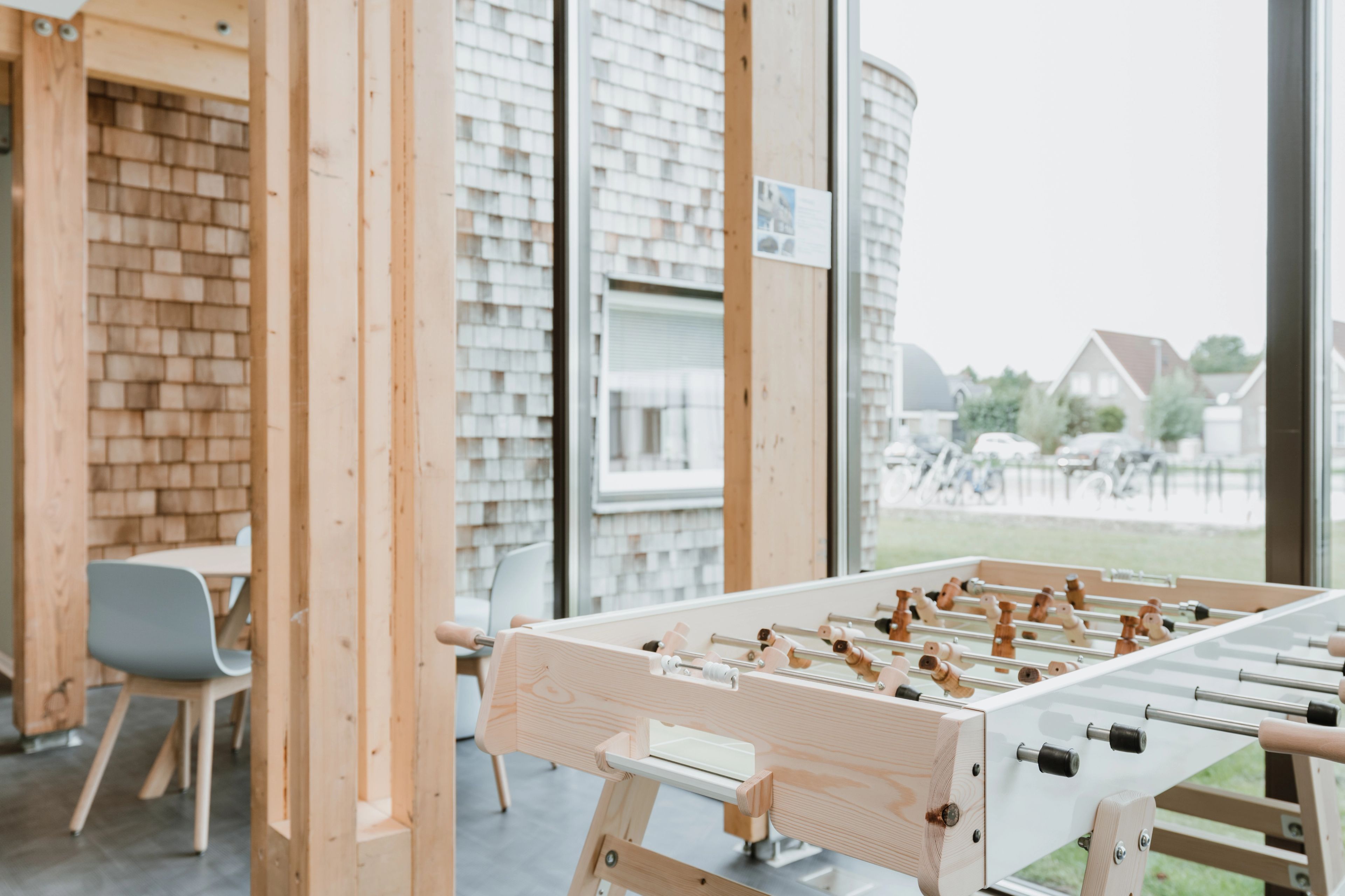 tafelvoetbalspel in hout