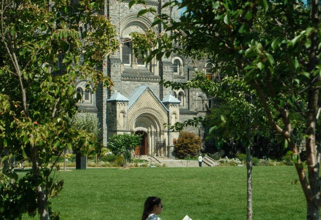 Reading circle