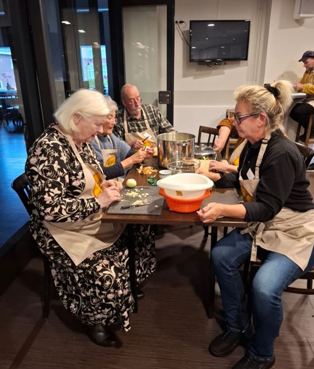 Samen aan tafel Hulsberg, Community Care