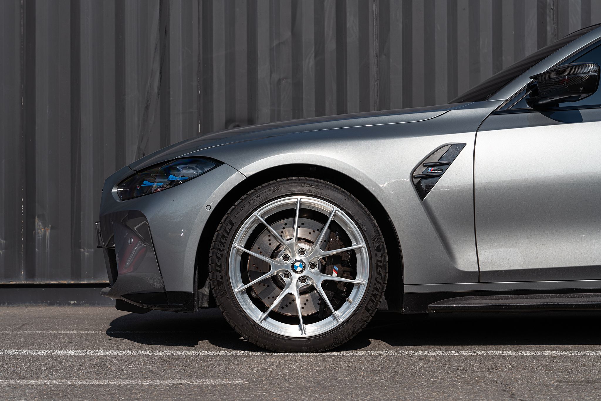 Grey BMW G80 M3 with 19"/20" VS-5RS Apex wheels in Brushed Clear