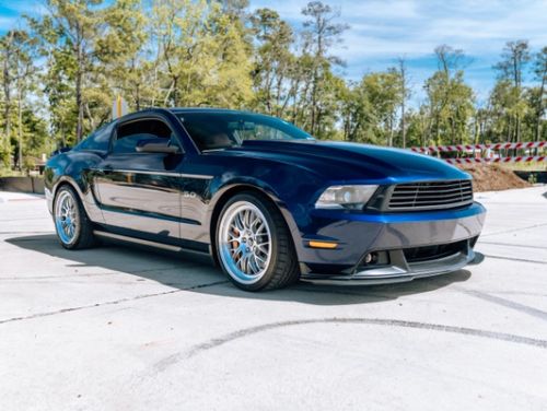 Blue Ford Mustang - ML-10RT in Machined Lip Brushed Clear