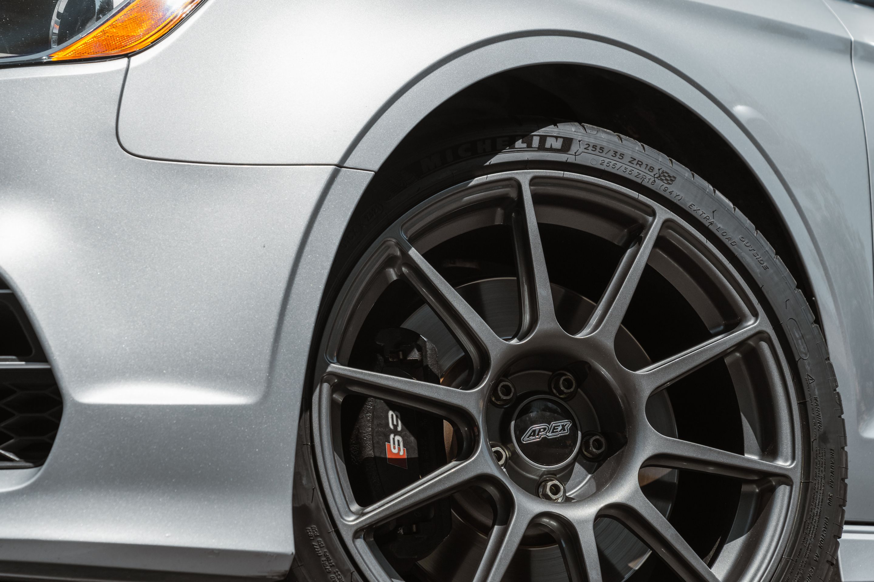 Silver Audi 8V S3 with 18" SM-10 Apex wheels in Anthracite