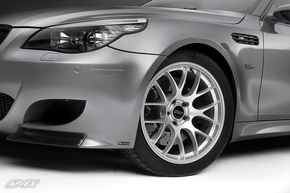 Grey BMW E60 M5 with 19" EC-7 Apex wheels in Race Silver