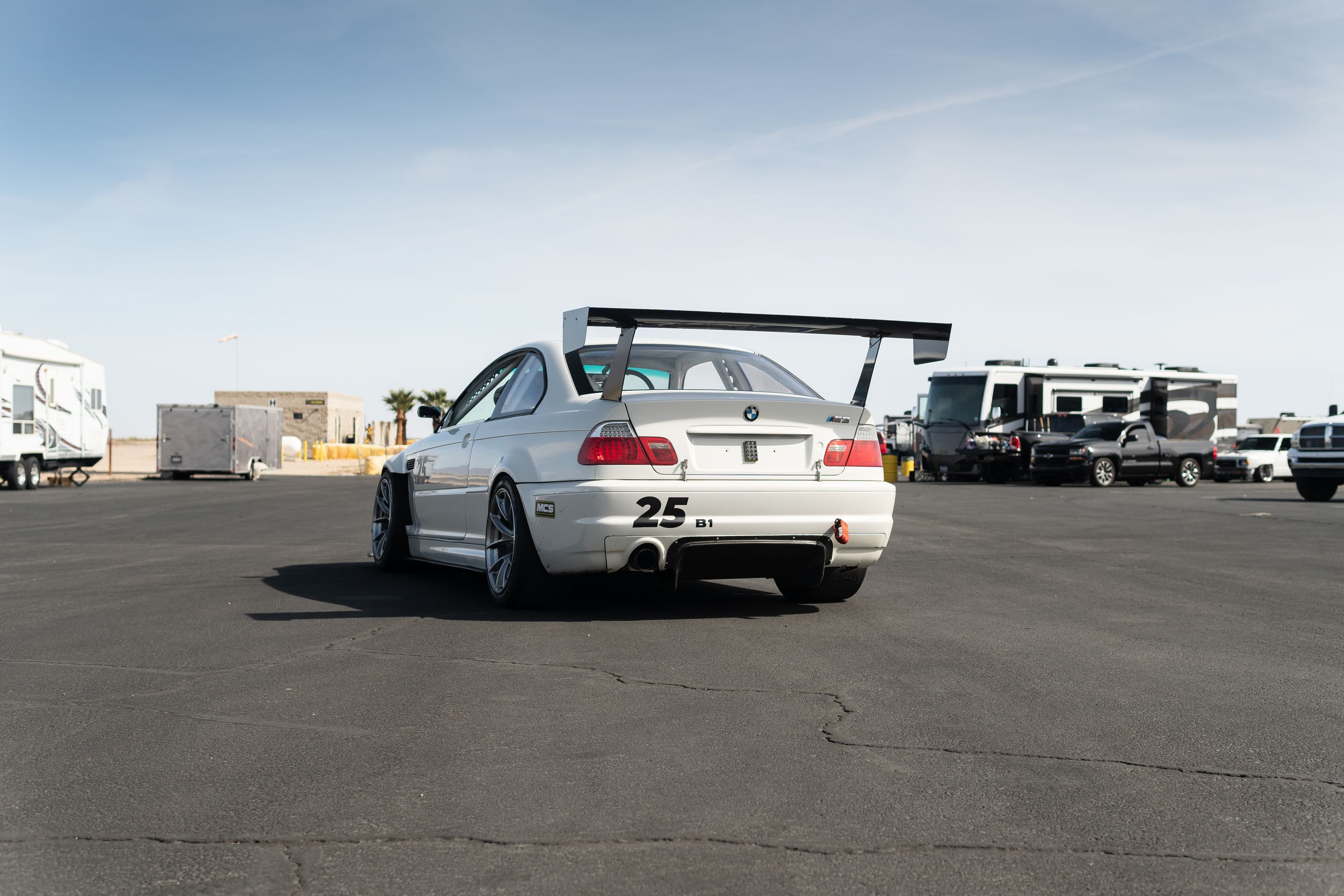 White BMW E46 M3 with 18" VS-5RS Apex wheels in Brushed Clear