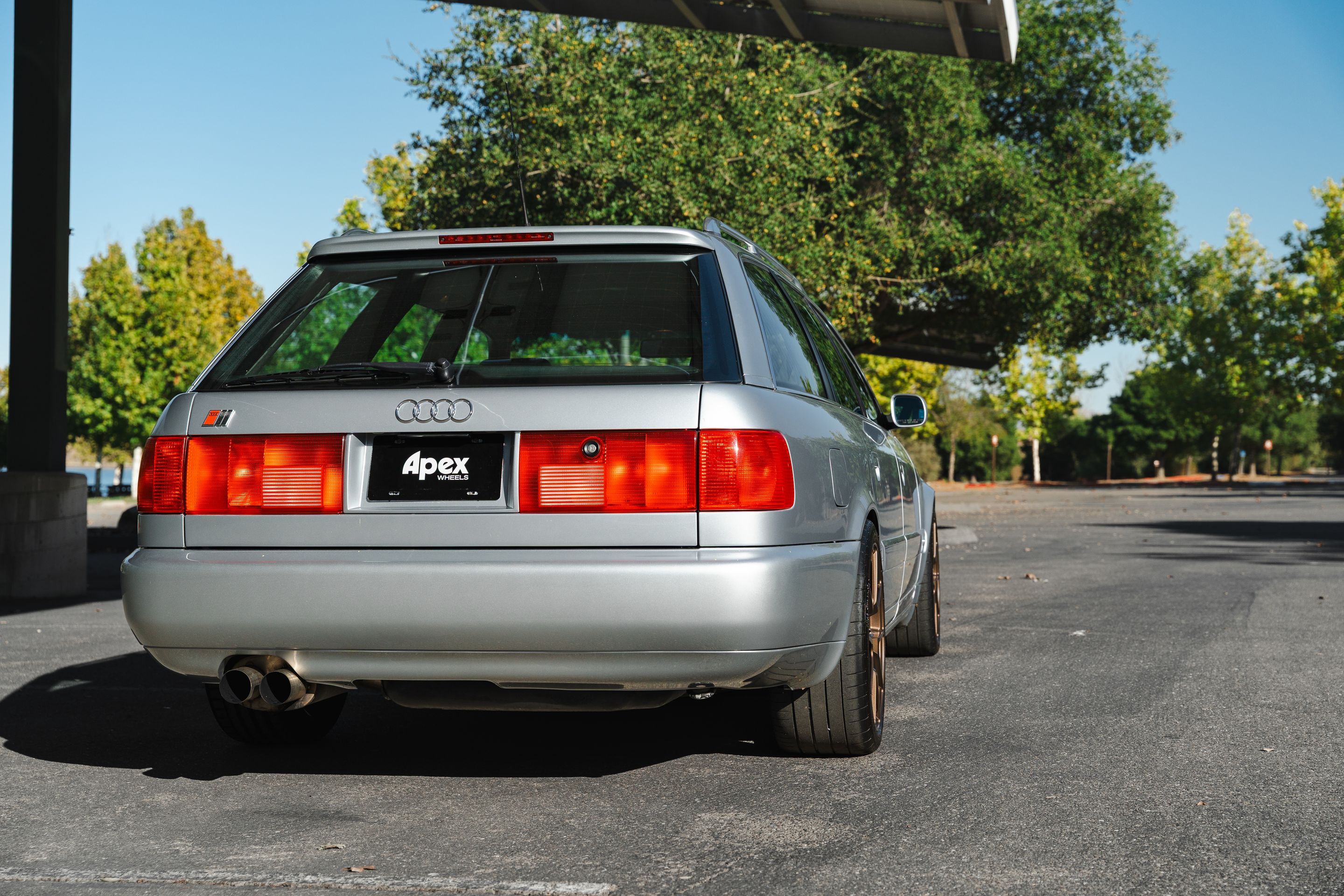 Silver Audi C4 S6 Avant/Wagon with 18" VS-5 Apex wheels in Satin Bronze