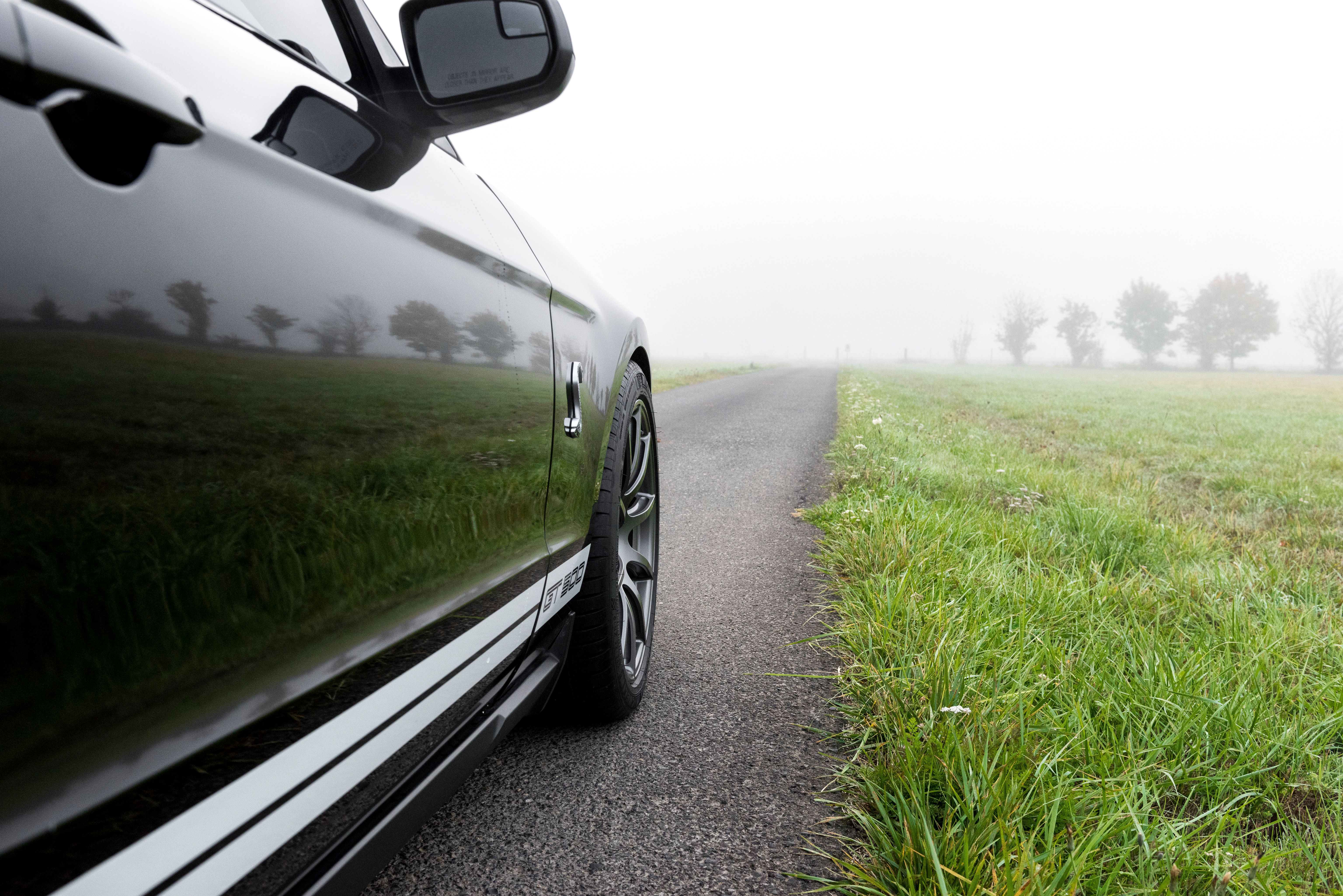Ford S197 Mustang GT500 with 19