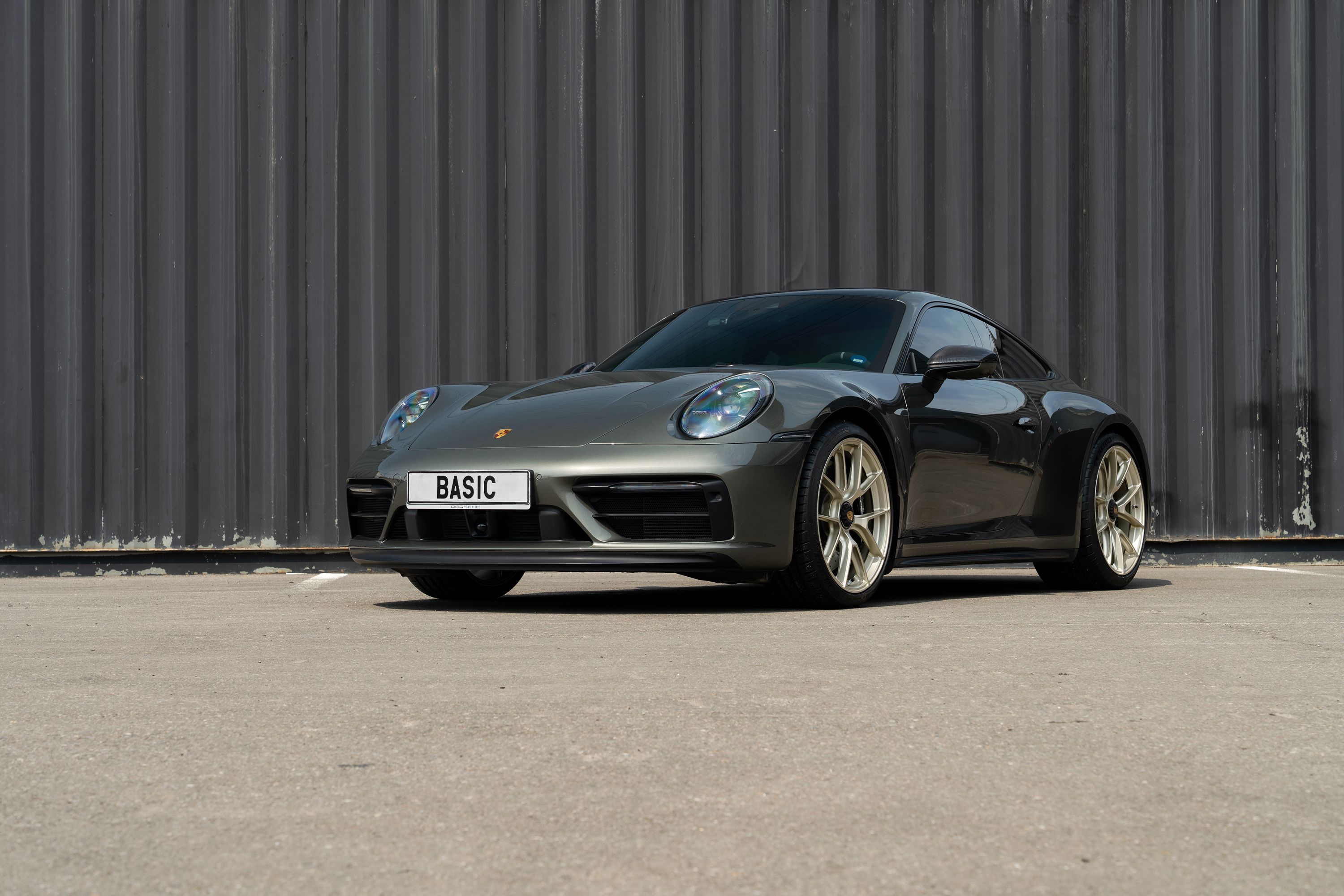 Green Porsche 911 - VS-5RS in Motorsport Gold