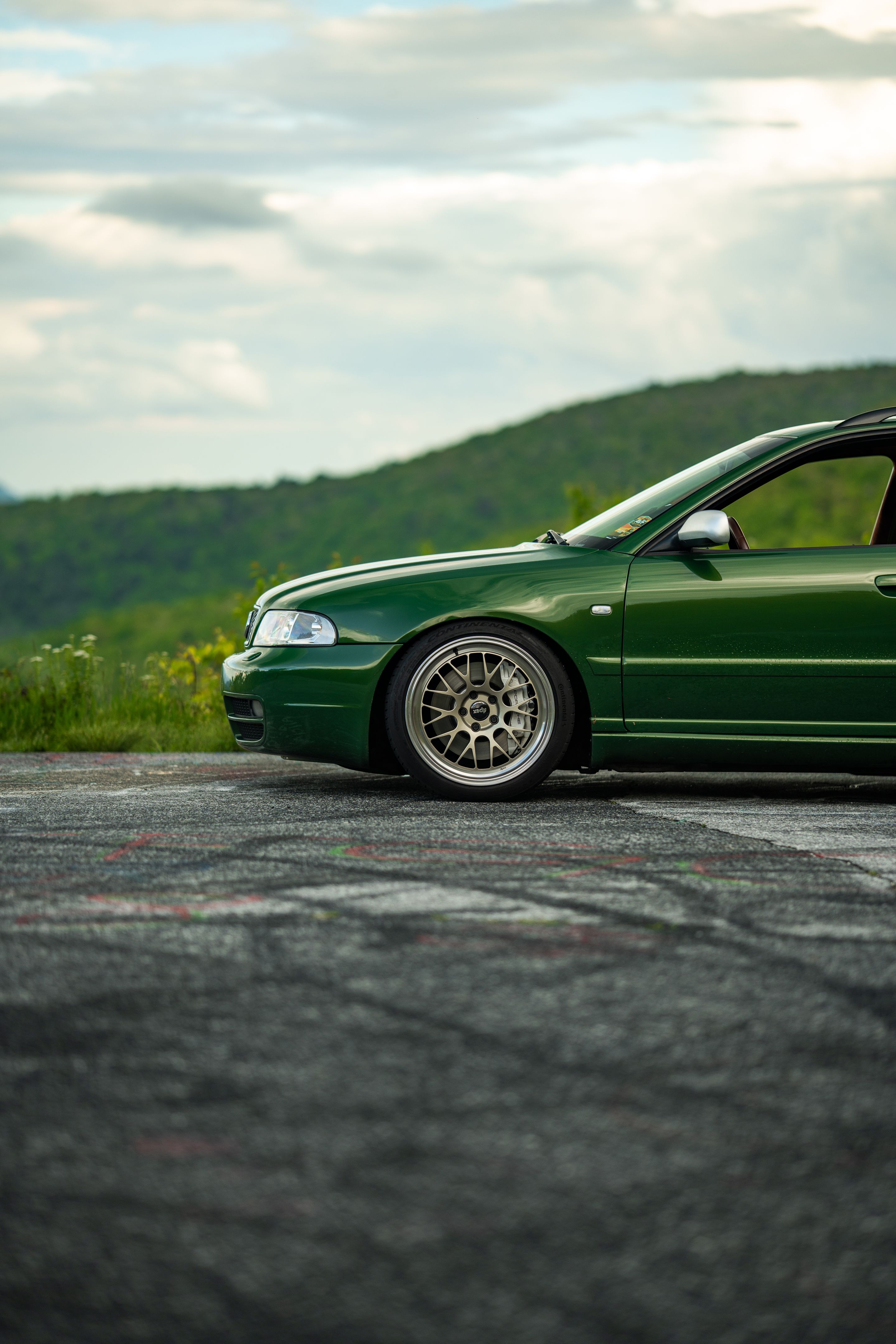 Green Audi B5 S4 Avant/Wagon with 18" ML-10RT Apex wheels in Machined Lip Gloss Motorsport Gold