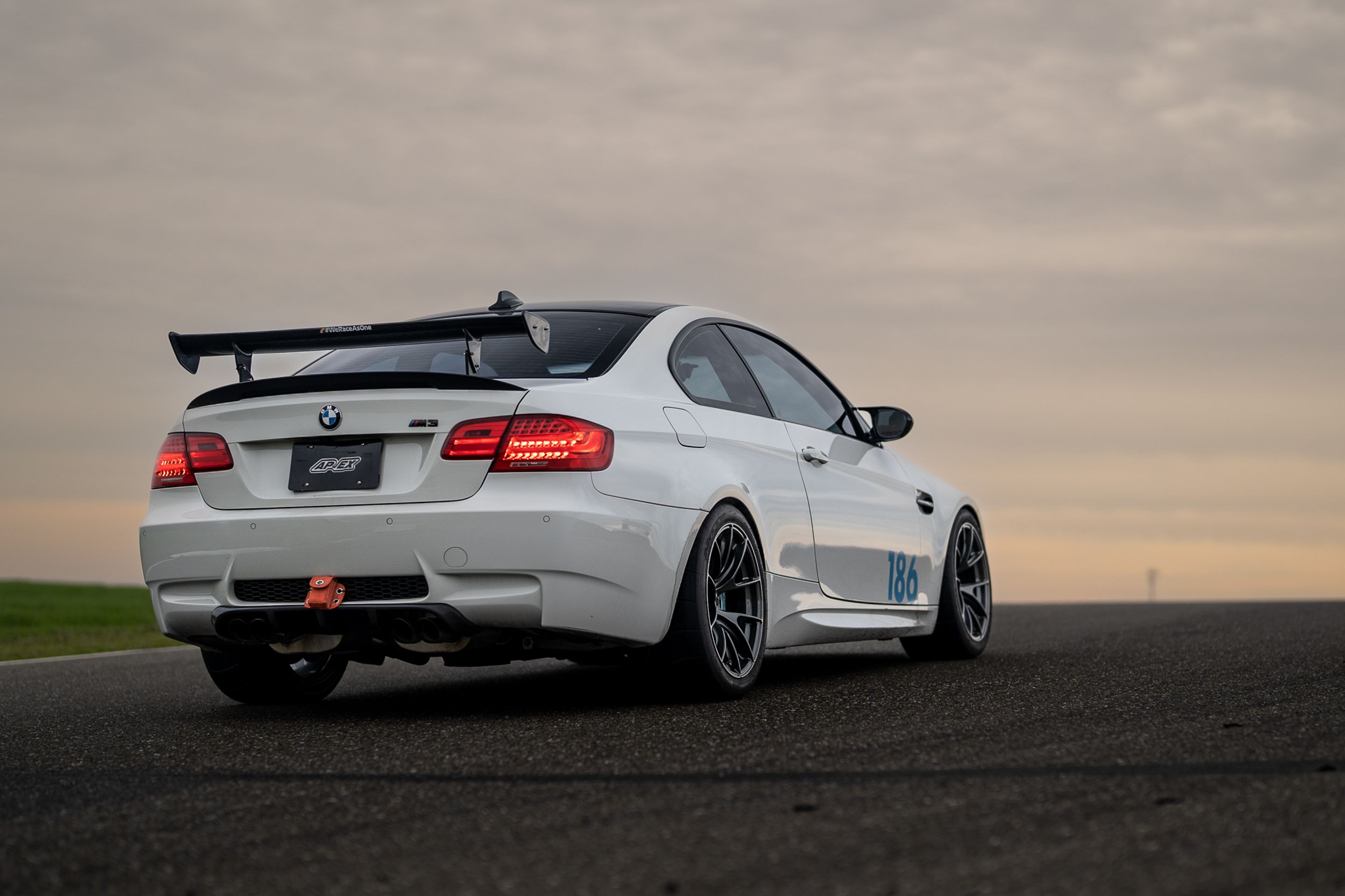 White BMW E92 Coupe M3 with 18" VS-5RS Apex wheels in Anthracite