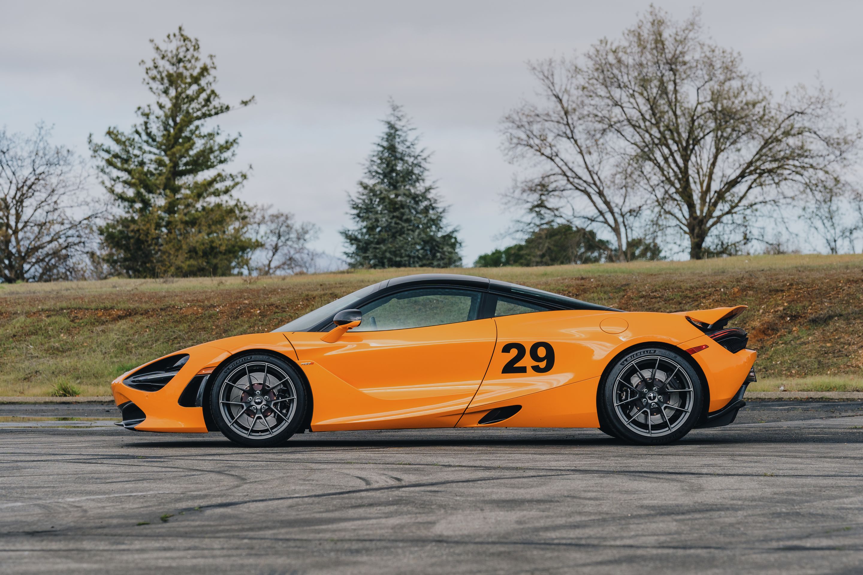 Orange McLaren 720S with 19"/20" VS-5RS Apex wheels in Anthracite