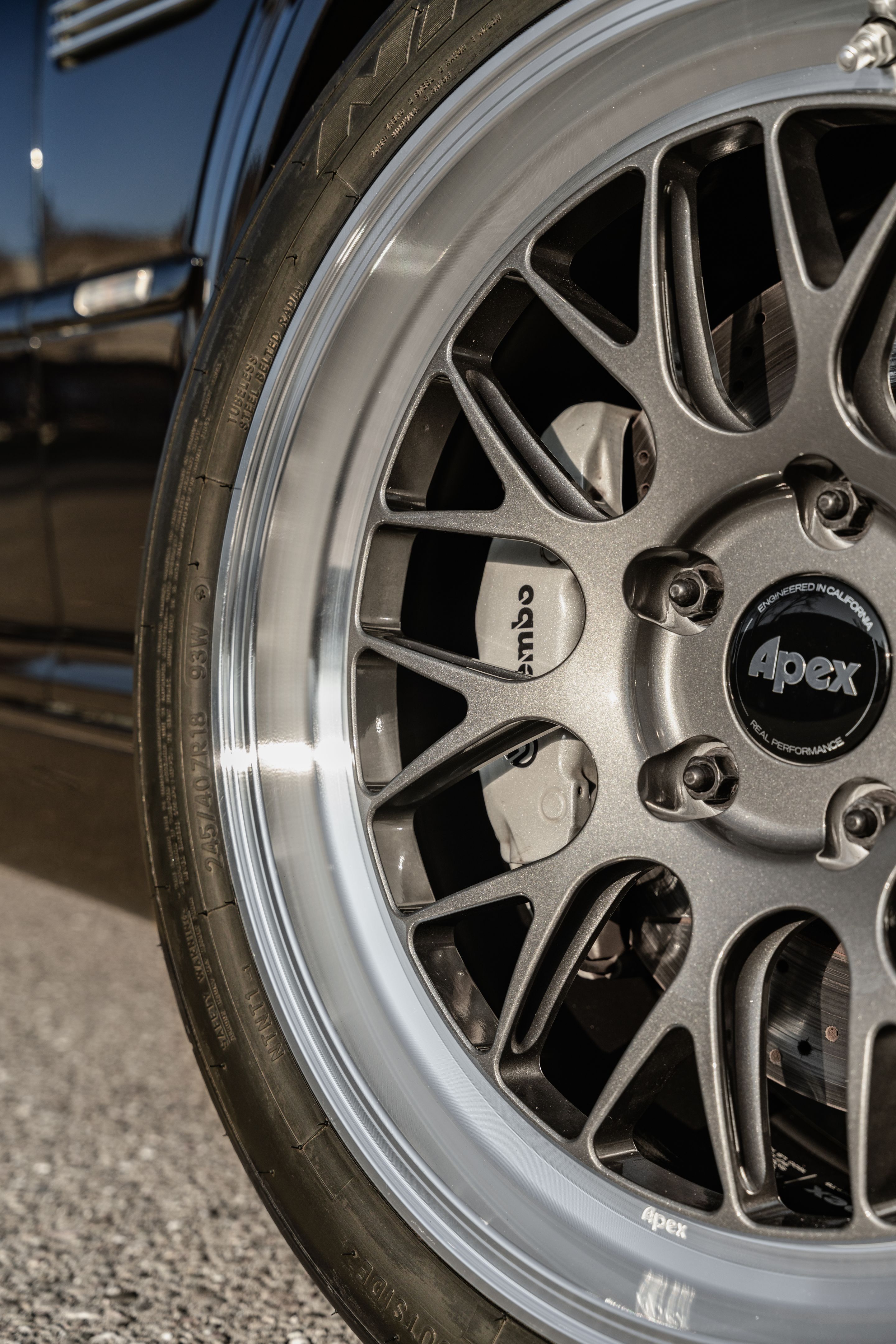 Black BMW E46 M3 with 18" ML-10RT Apex wheels in Machined Lip Anthracite