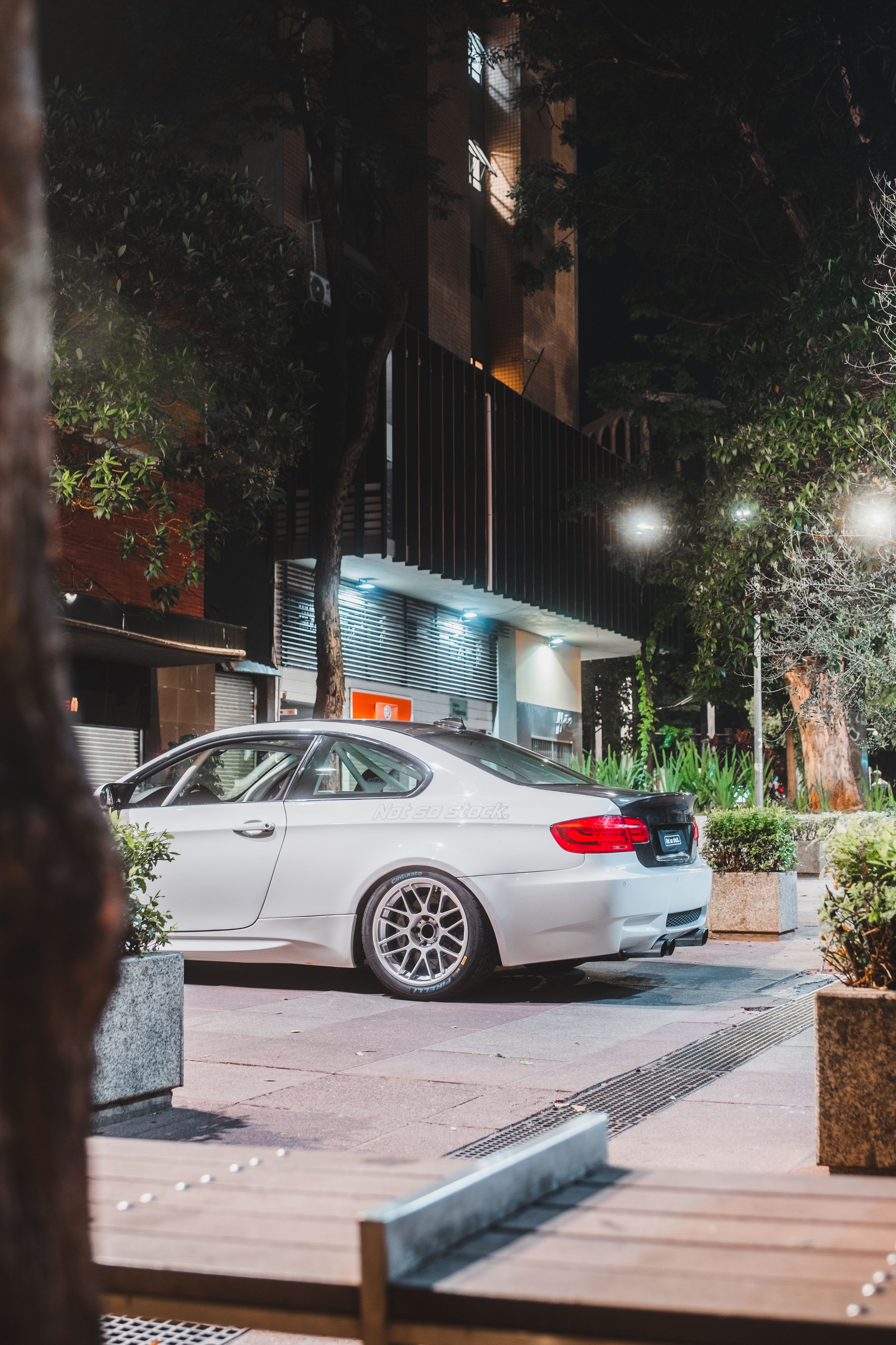 White BMW E92 Coupe M3 with 18" ARC-8 Apex wheels in Hyper Silver