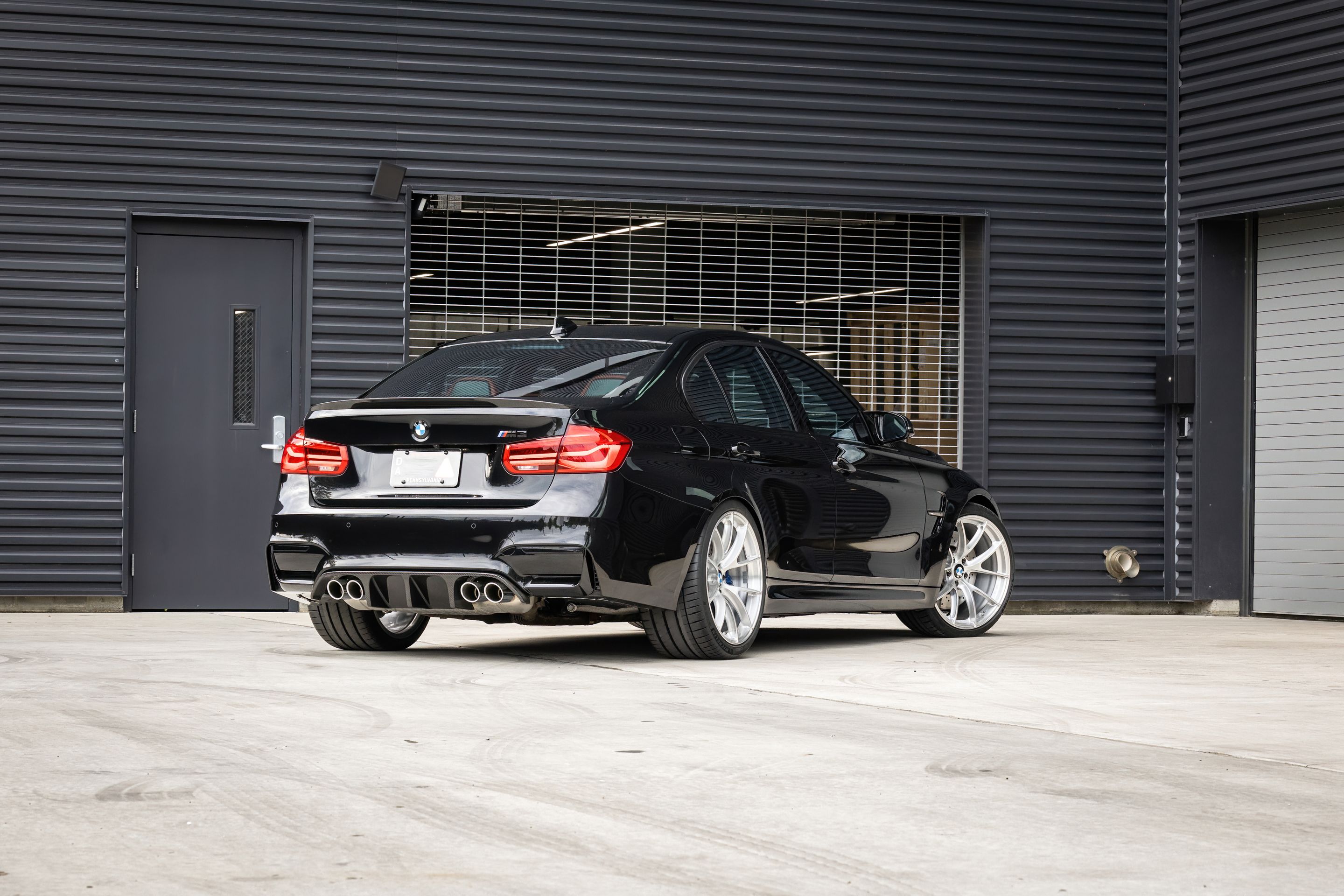 Black BMW F80 M3 with 20" VS-5RS Apex wheels in Brushed Clear