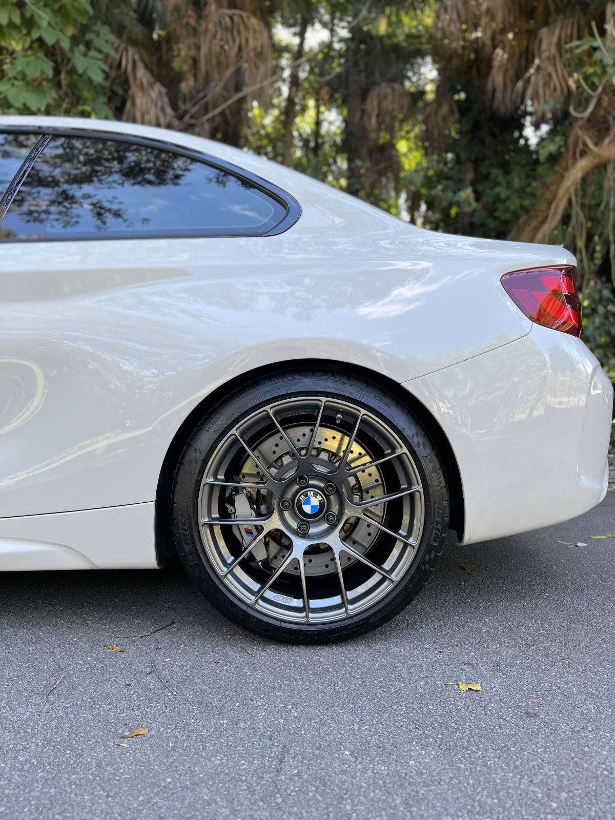 White BMW F87 M2 with 19" EC-7RS Apex wheels in Anthracite