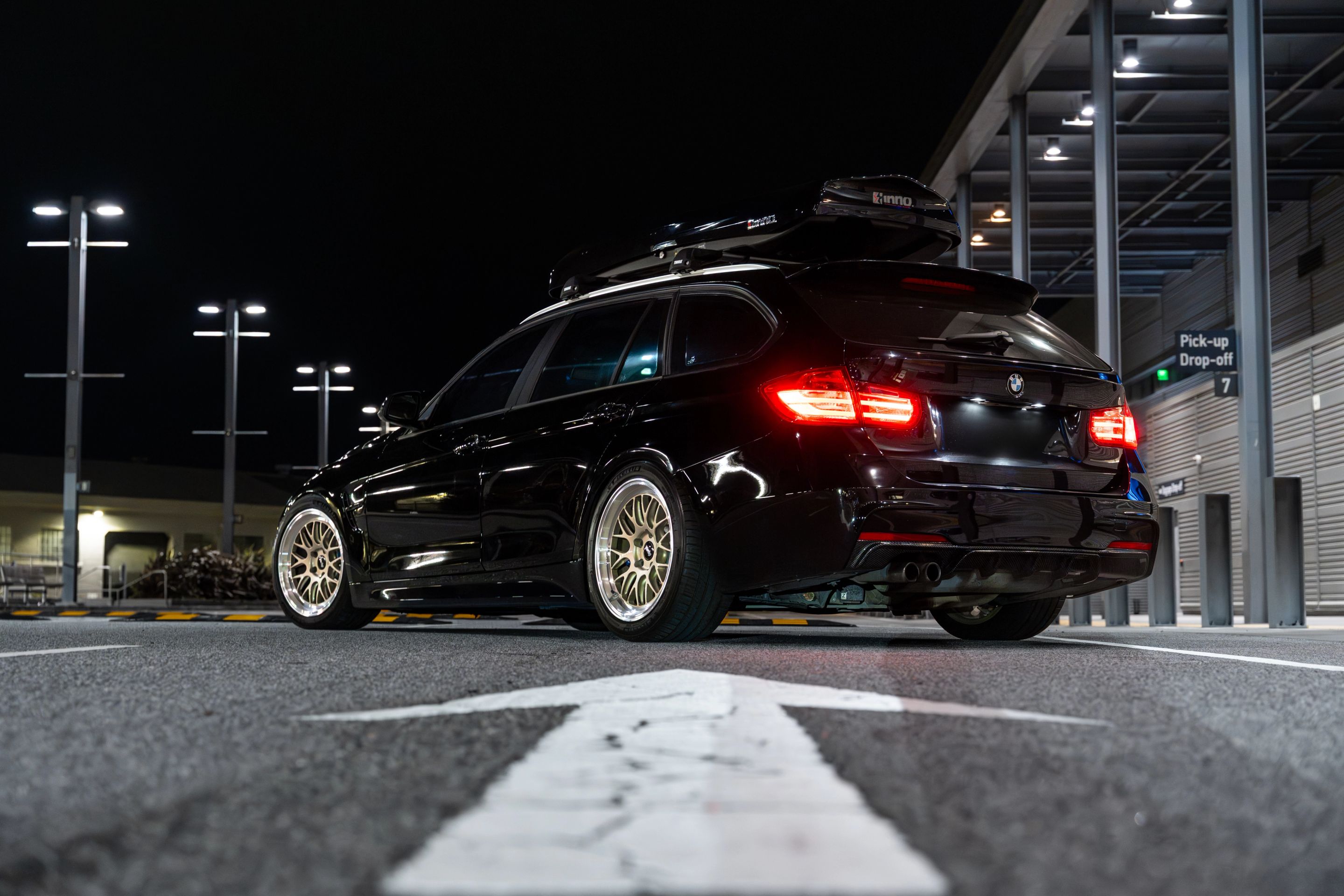 Black BMW F31 Wagon 3 Series with 18" ML-10RT Apex wheels in Machined Lip Gloss Motorsport Gold