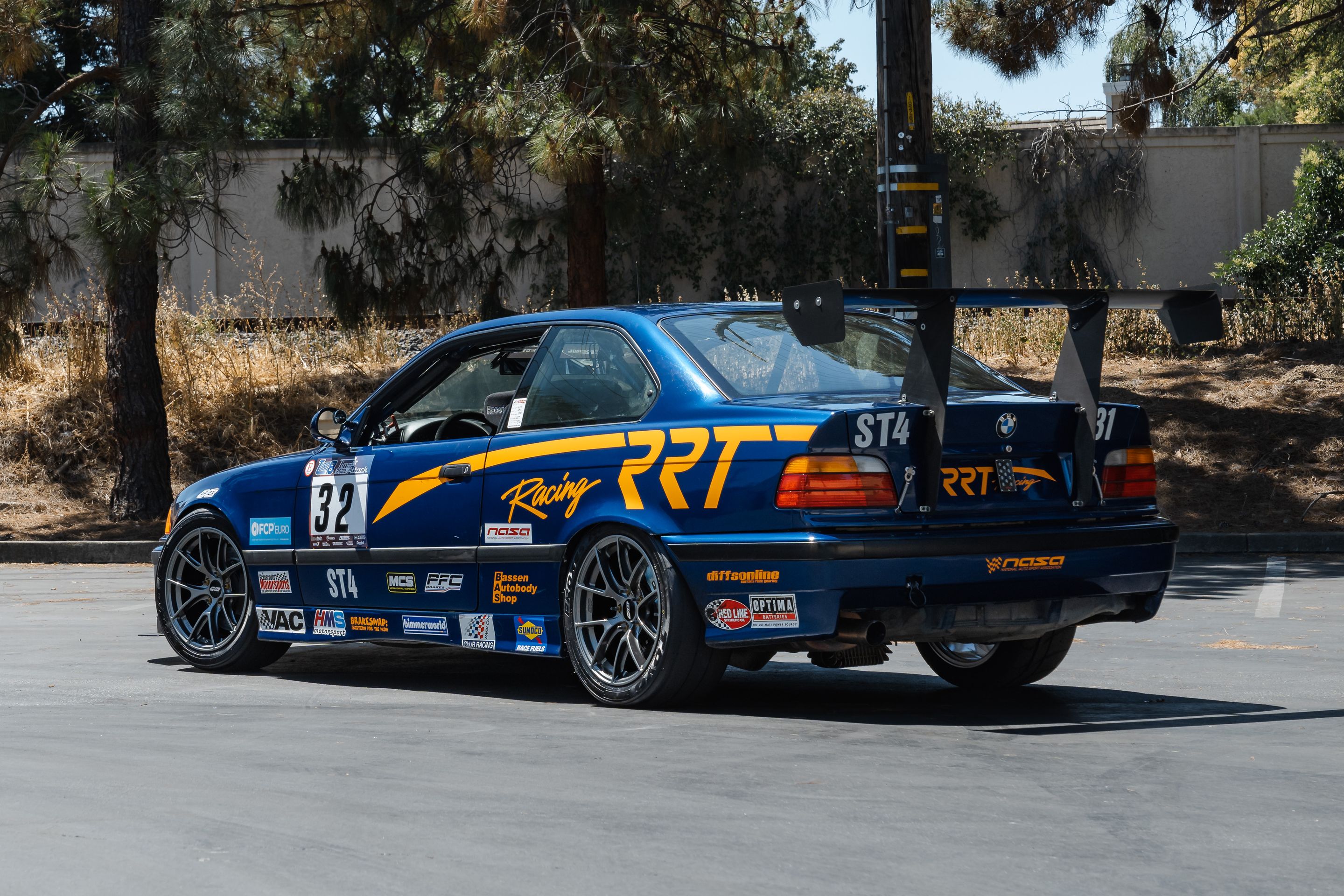 Blue BMW E36 3 Series with 17" VS-5RS Apex wheels in Anthracite