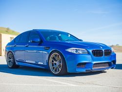 Blue BMW M5 - VS-5RS in Motorsport Gold