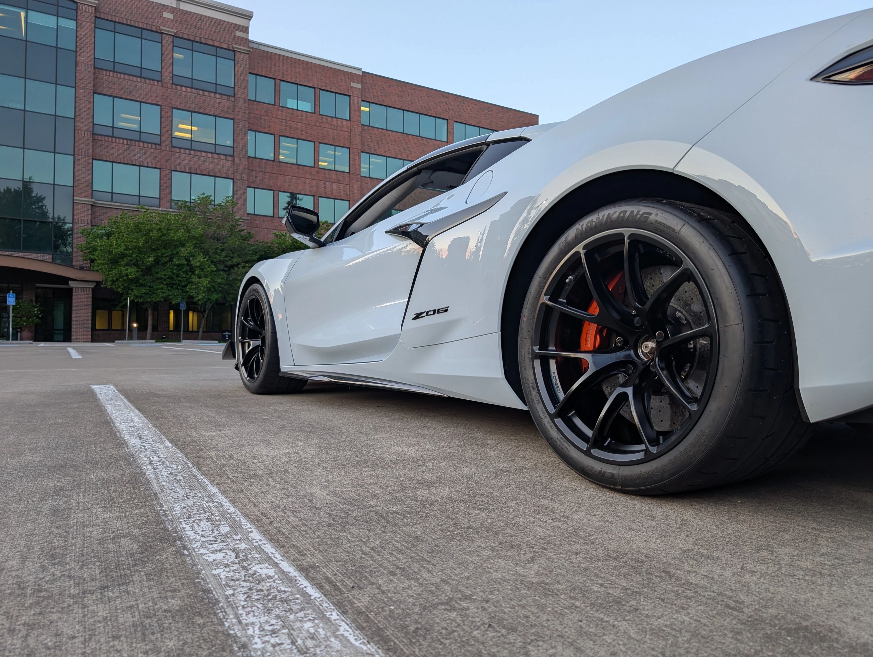 Grey Chevrolet C8 Corvette Z06 with 19" VS-5RE Apex wheels in Satin Black