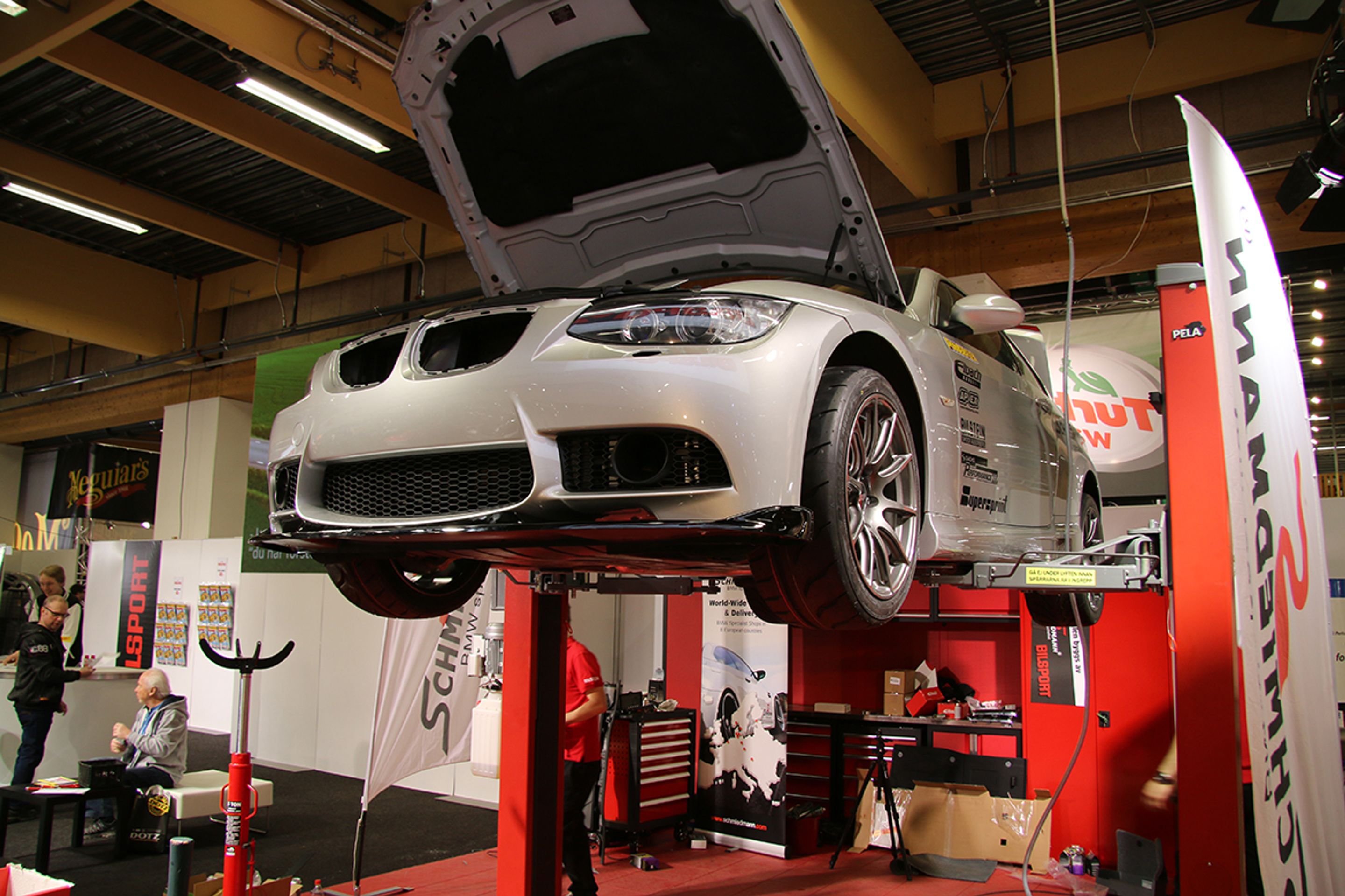 Grey BMW E92 Coupe 3 Series with 18" SM-10 Apex wheels in Anthracite