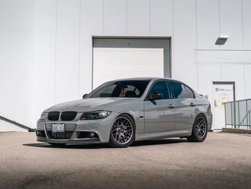 Grey BMW 3 Series - ARC-8 in Anthracite