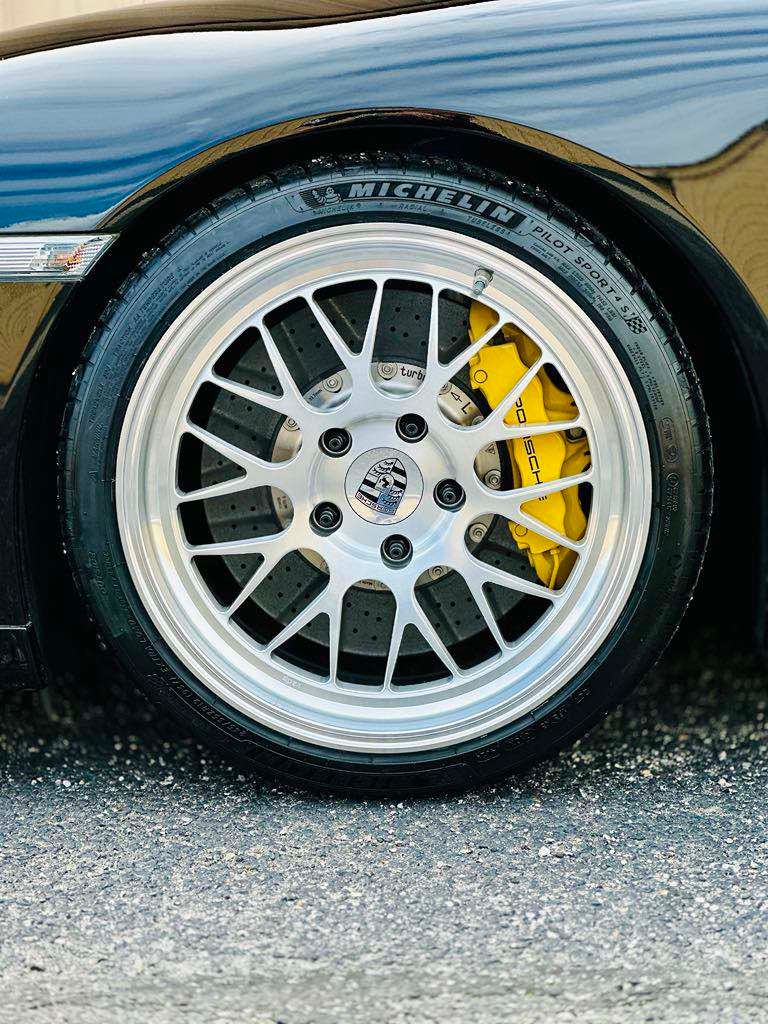 Black Porsche 911 997 Turbo with 19" ML-10RT Apex wheels in Machined Lip Brushed Clear