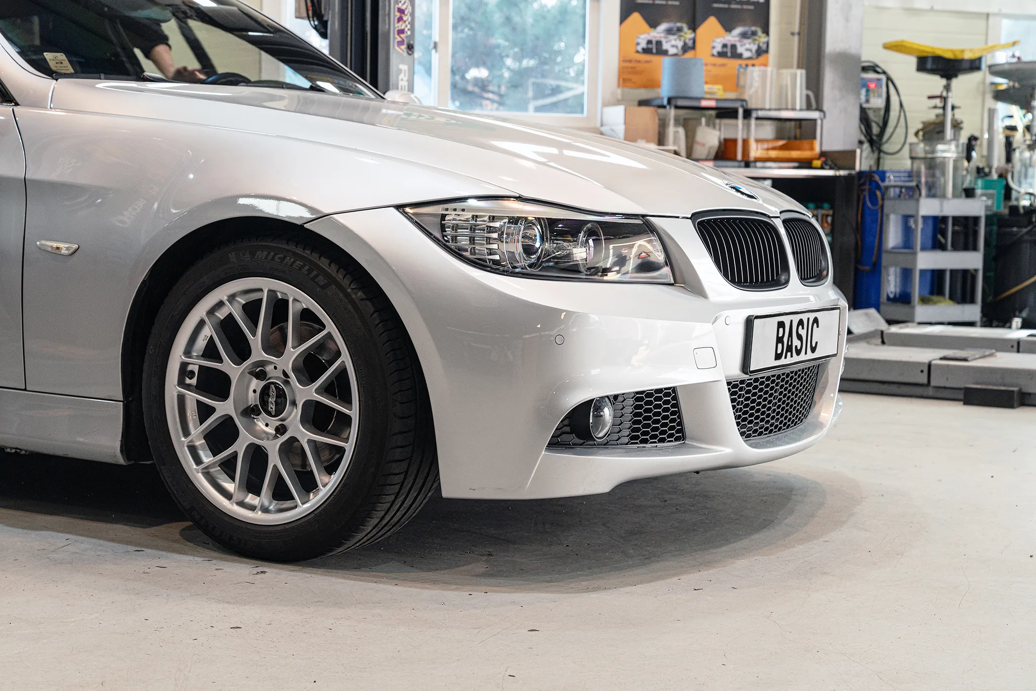 Bwm Rims E90 BMW E90 Sedan 3 Series with 17