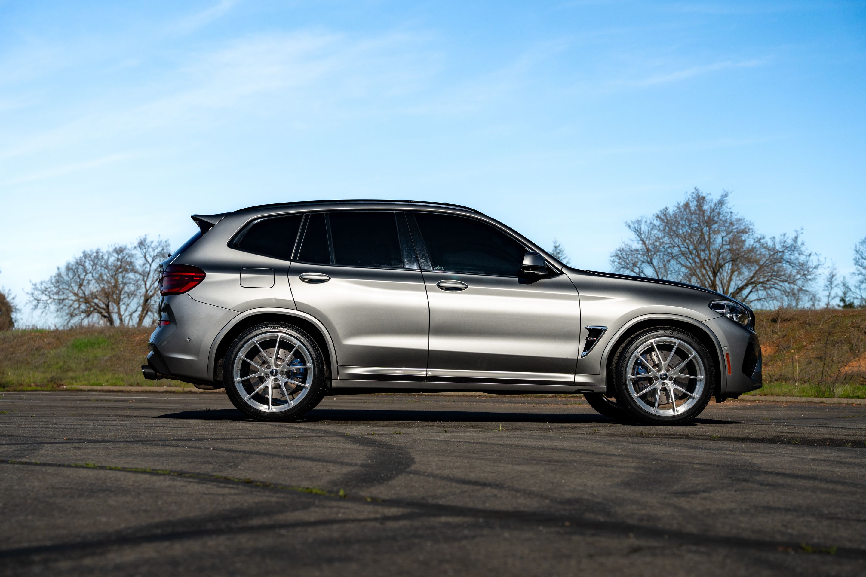Silver BMW F97 X3M with 21" VS-5RX Apex wheels in Brushed Clear
