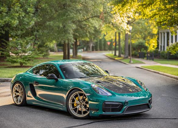 Porsche 981 Cayman GTS with 20" VS-5RS in Motorsport Gold