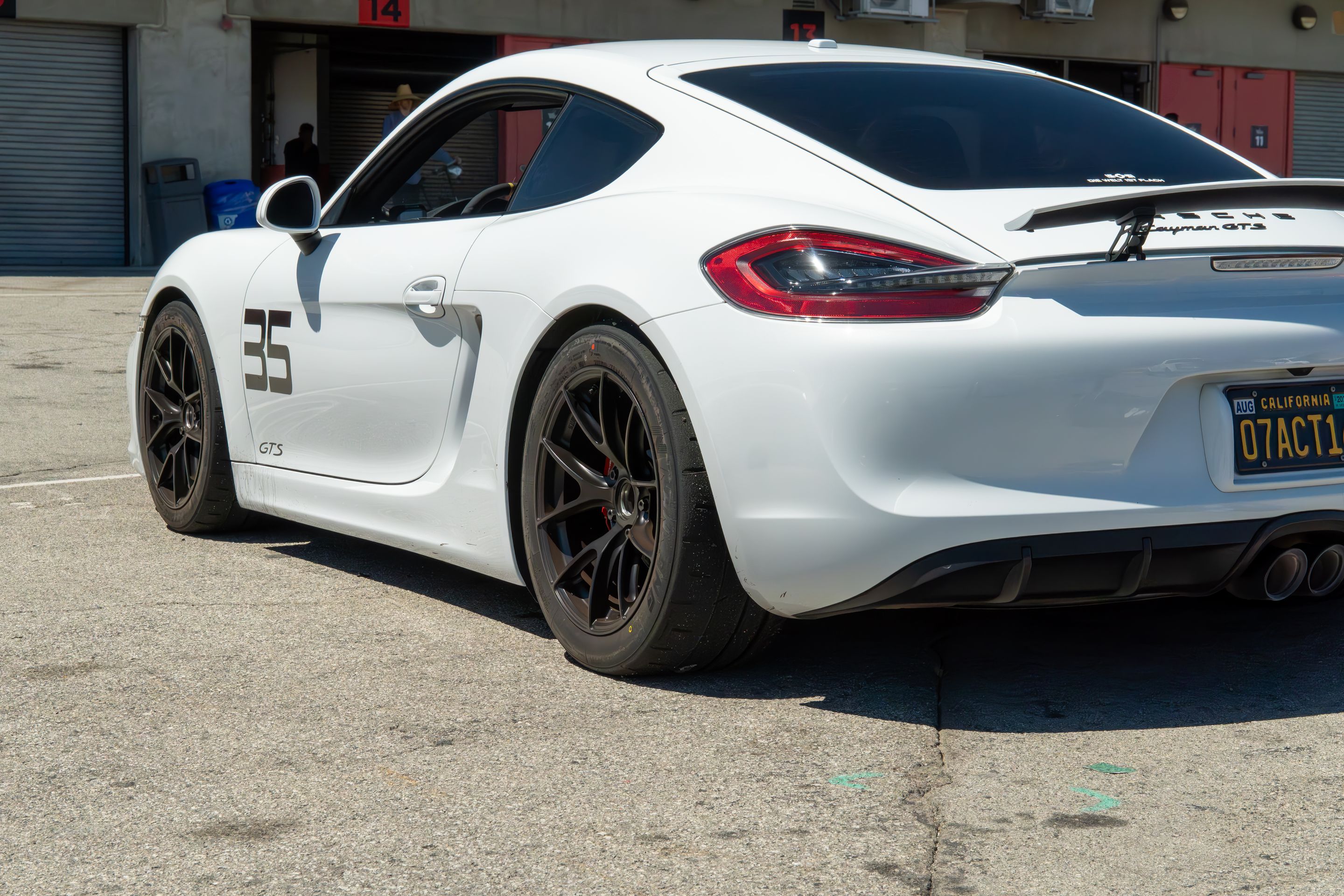 White Porsche 981 Cayman GTS with 18" VS-5RS Apex wheels in Satin Black