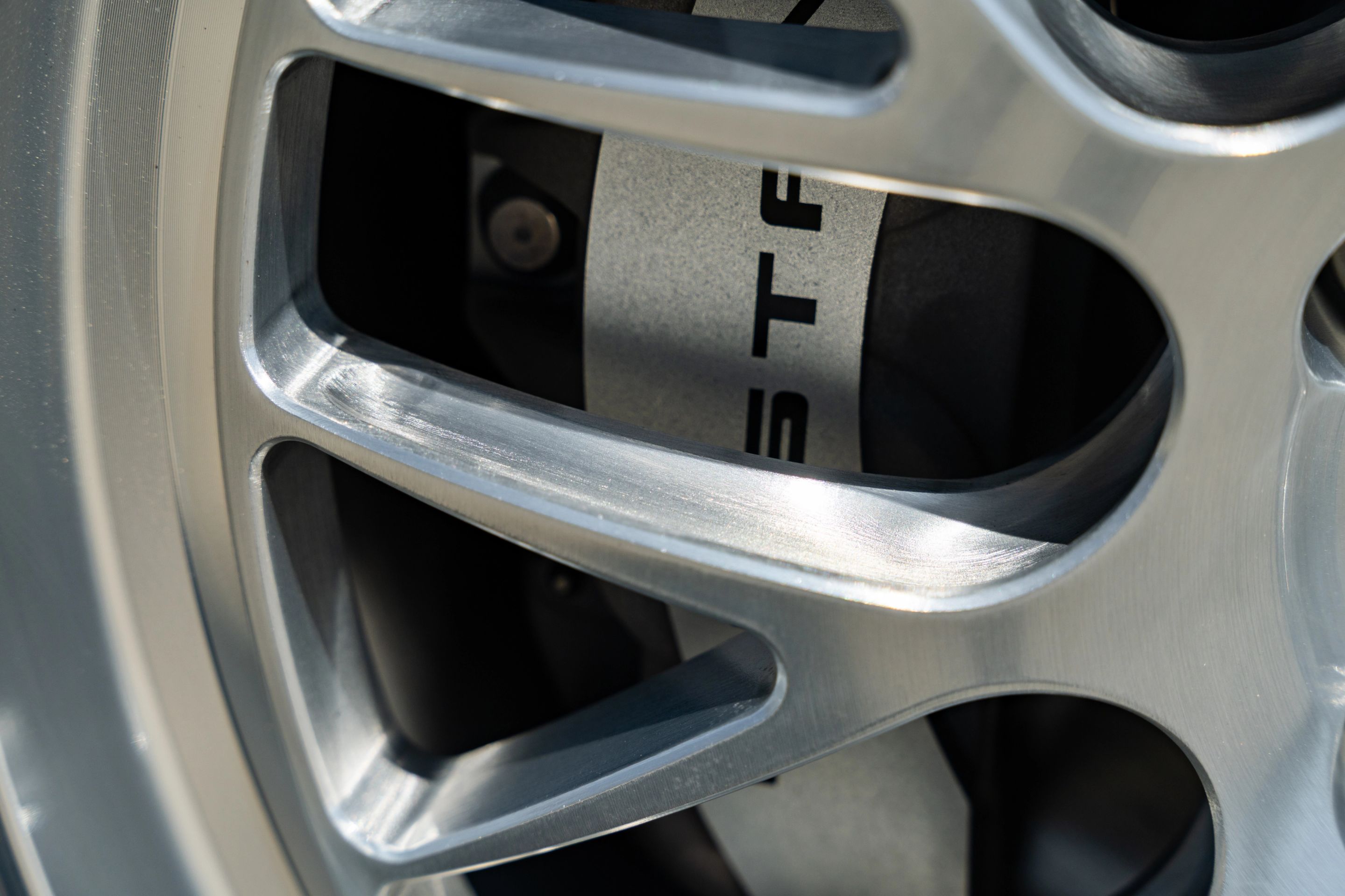 White Ford S650 Mustang GT with 19" ML-10RT Apex wheels in Machined Lip Brushed Clear