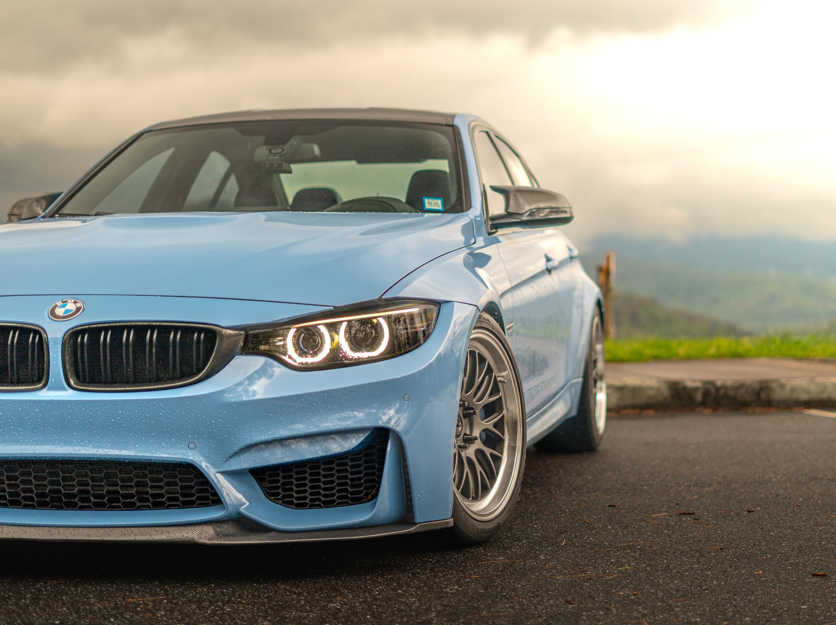Blue BMW F80 M3 with 19" ML-10RT Apex wheels in Machined Lip Anthracite