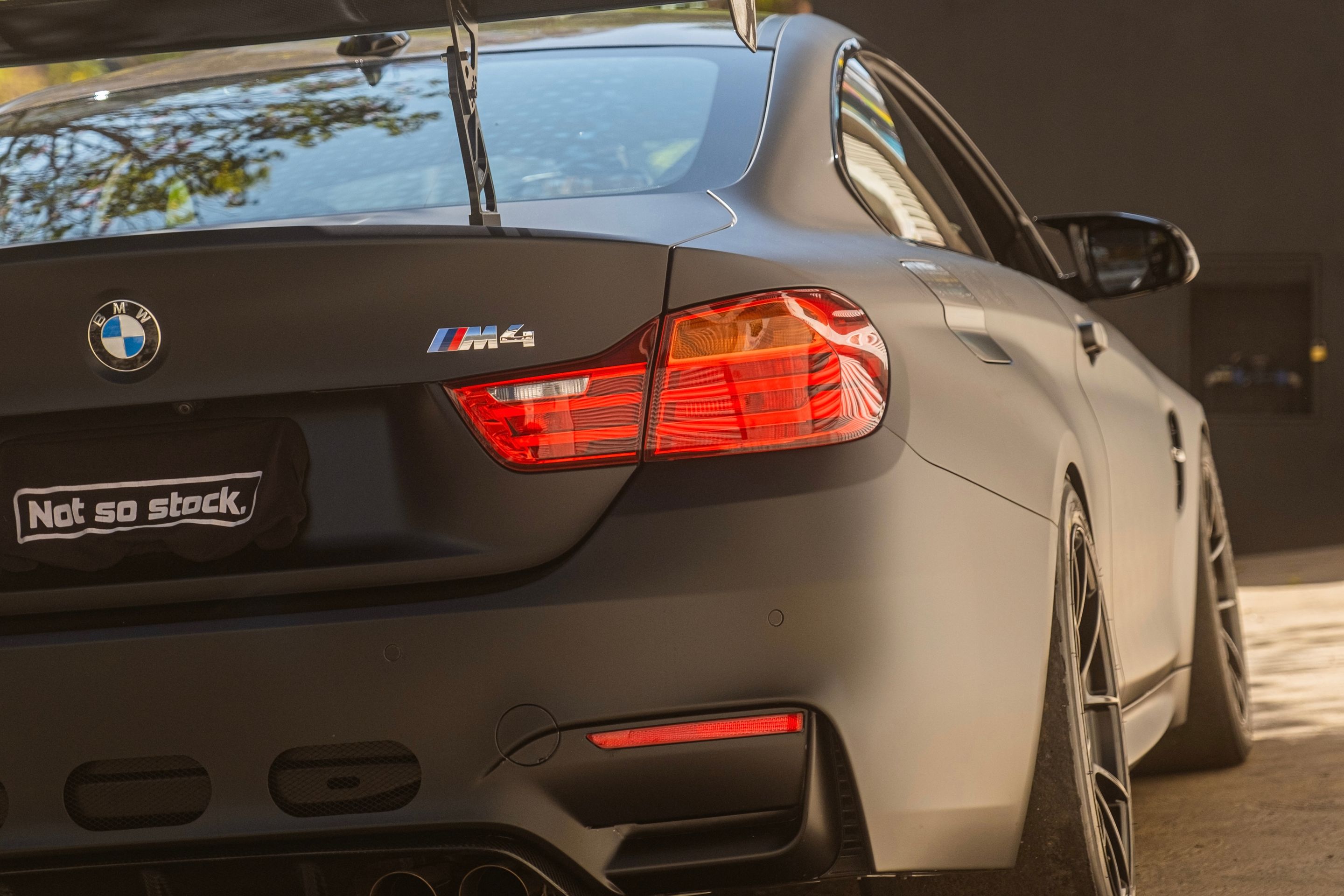 Black BMW F82 Coupe M4 with 18" VS-5RS Apex wheels in Satin Black