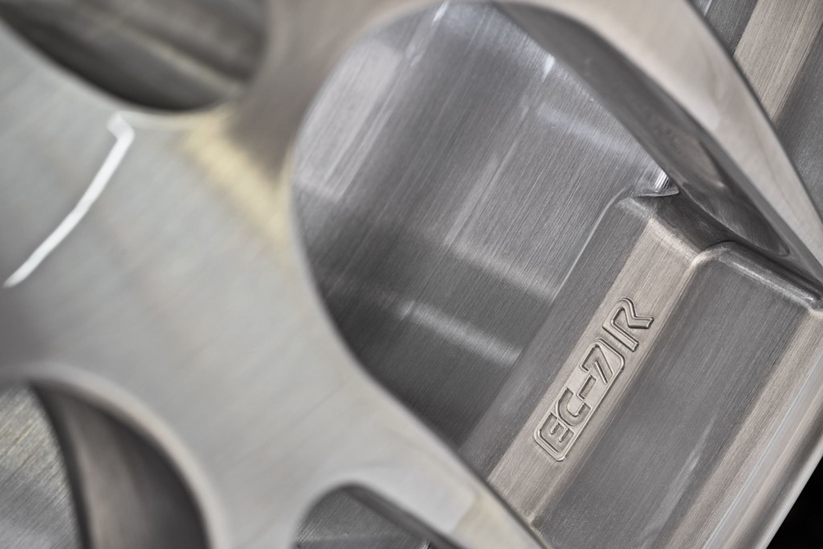 Red Toyota 86 / GT86 / FT86 with 18" EC-7R Apex wheels in Brushed Clear