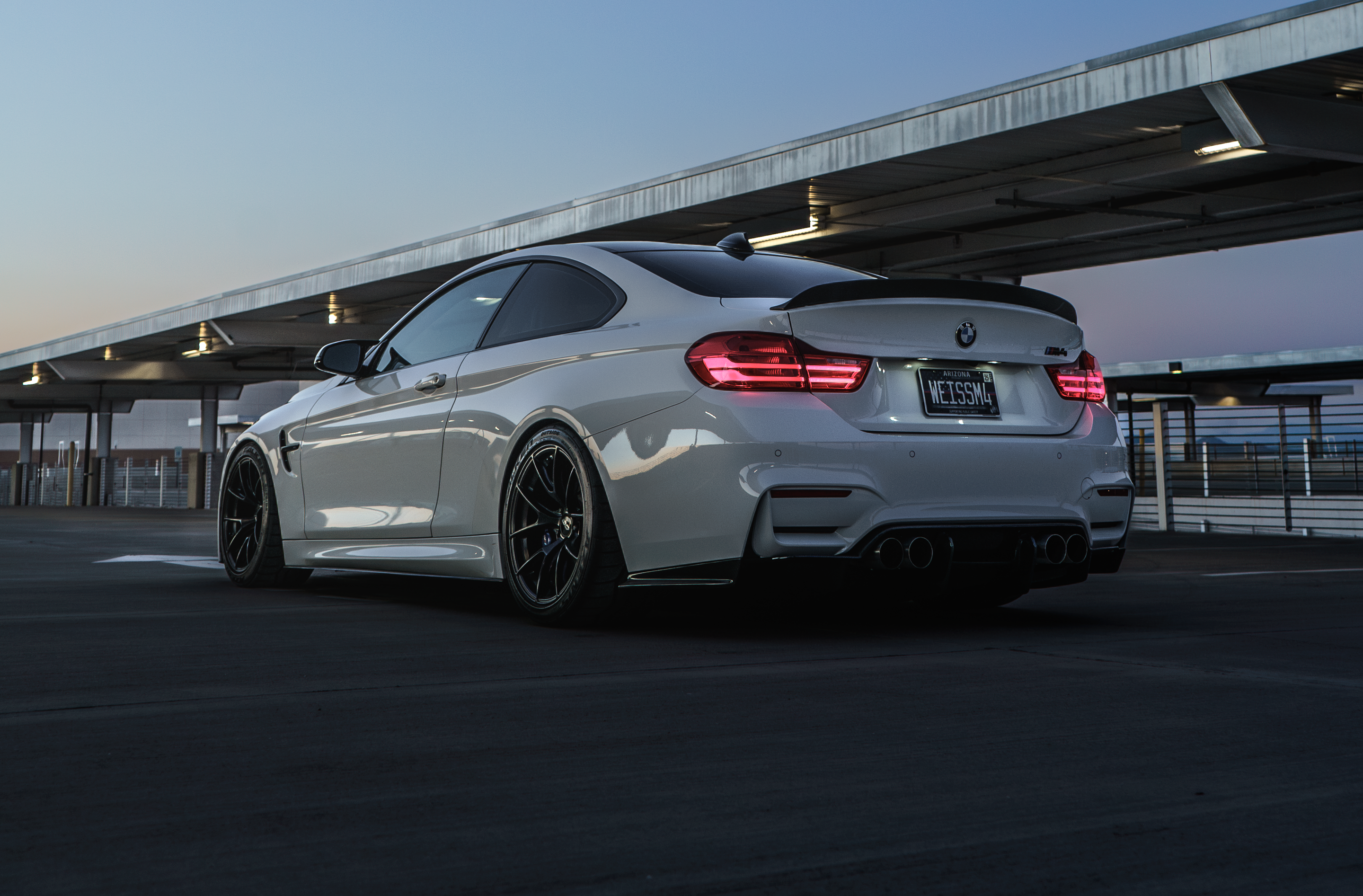 White BMW F82 Coupe M4 with 18" VS-5RS Apex wheels in Satin Black