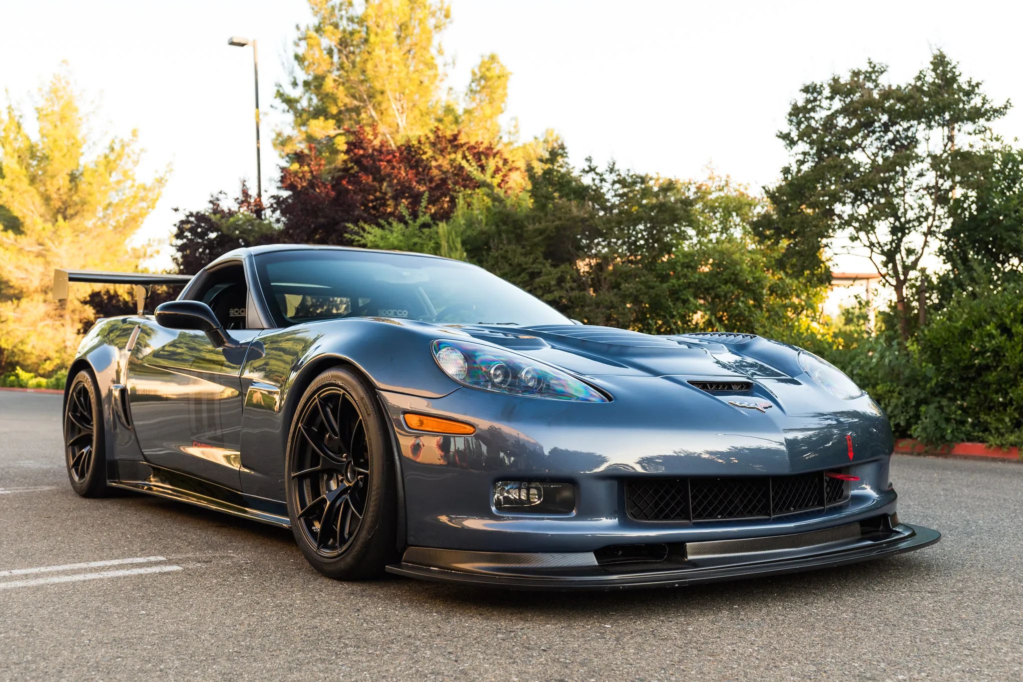 Blue Chevrolet C6 Corvette Z06 with 18" VS-5RS Apex wheels in Satin Black