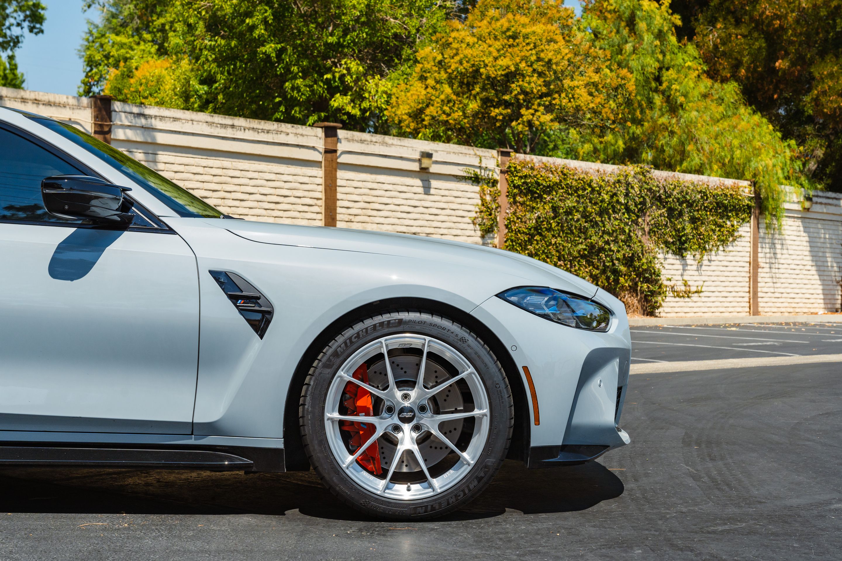 Grey BMW G80 M3 with 19"/20" VS-5RS Apex wheels in Brushed Clear