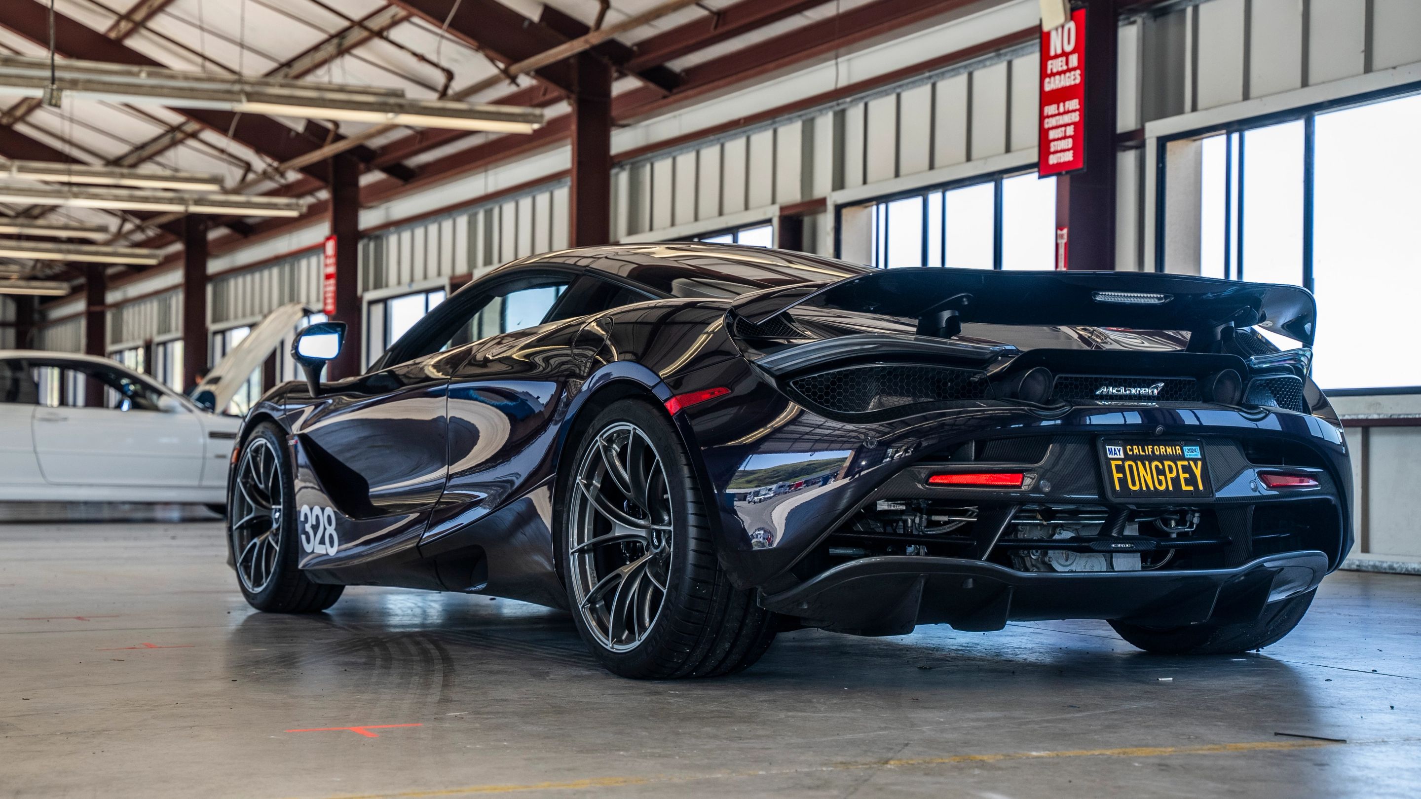 Black McLaren 720S with 19"/20" VS-5RS Apex wheels in Anthracite