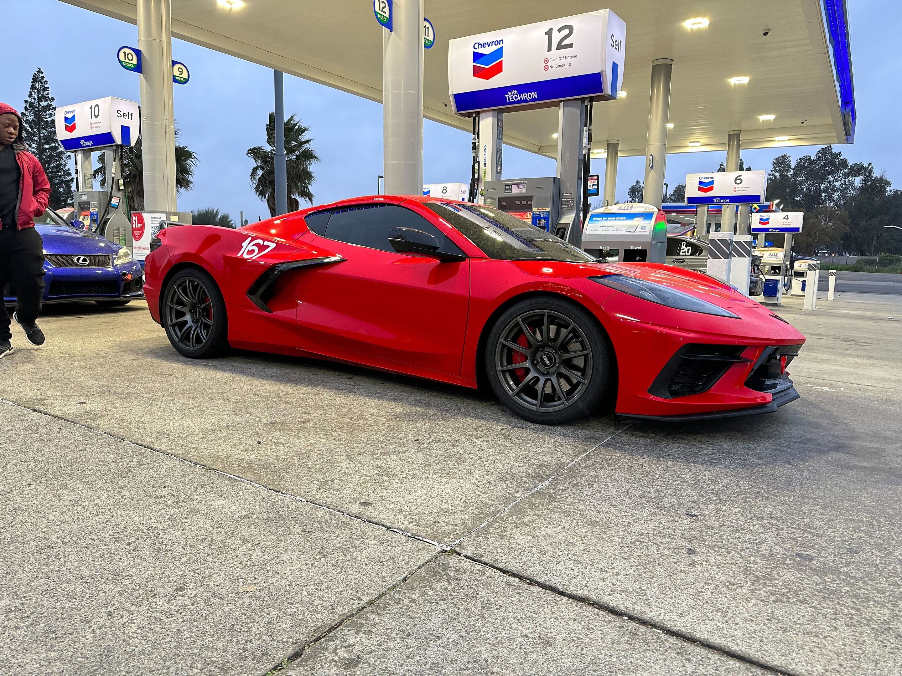 Red Chevrolet C8 Corvette Stingray/Z51 with 18"/19" SM-10 Apex wheels in Anthracite