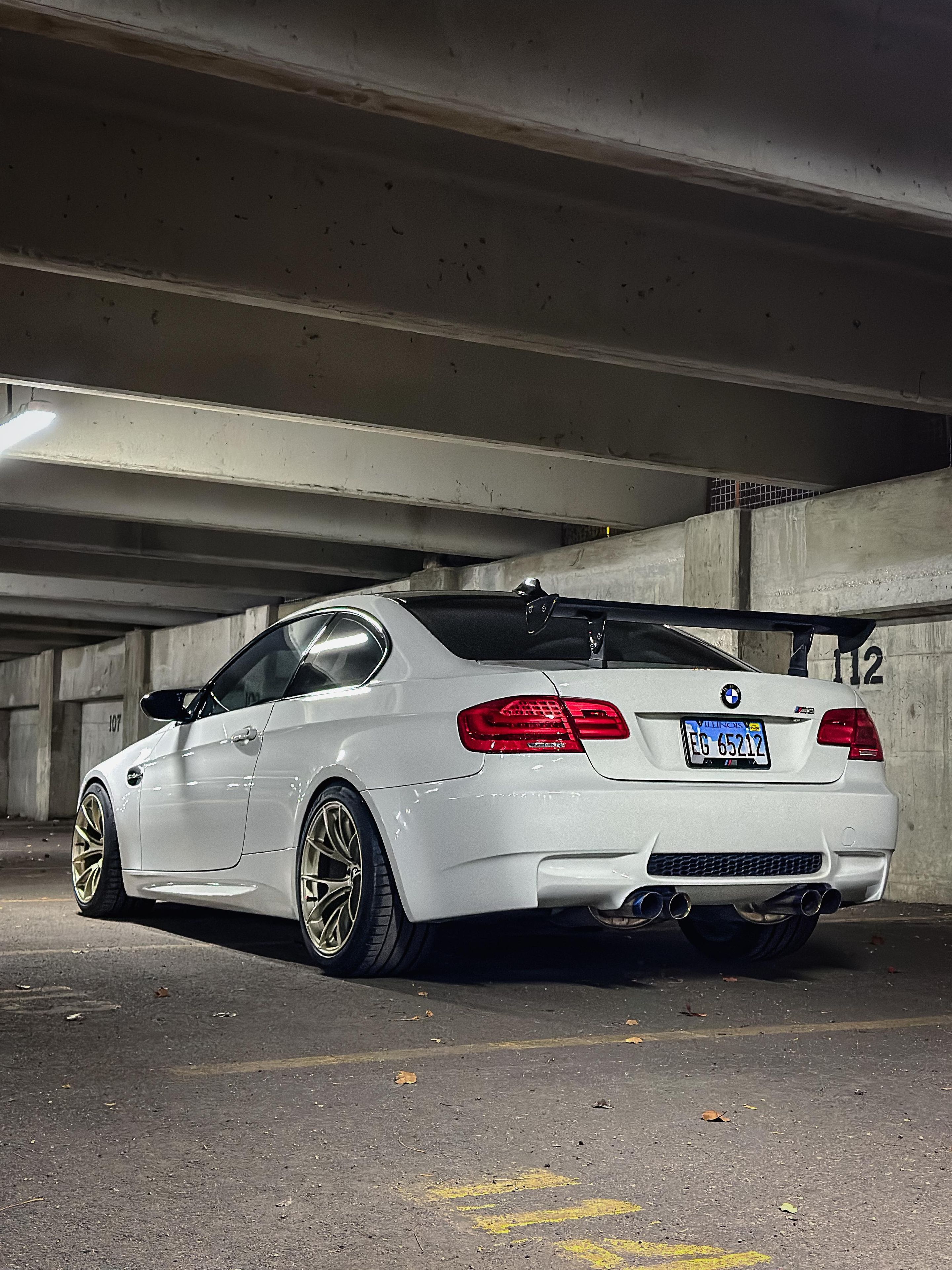White BMW E92 Coupe M3 with 18" VS-5RS Apex wheels in Motorsport Gold