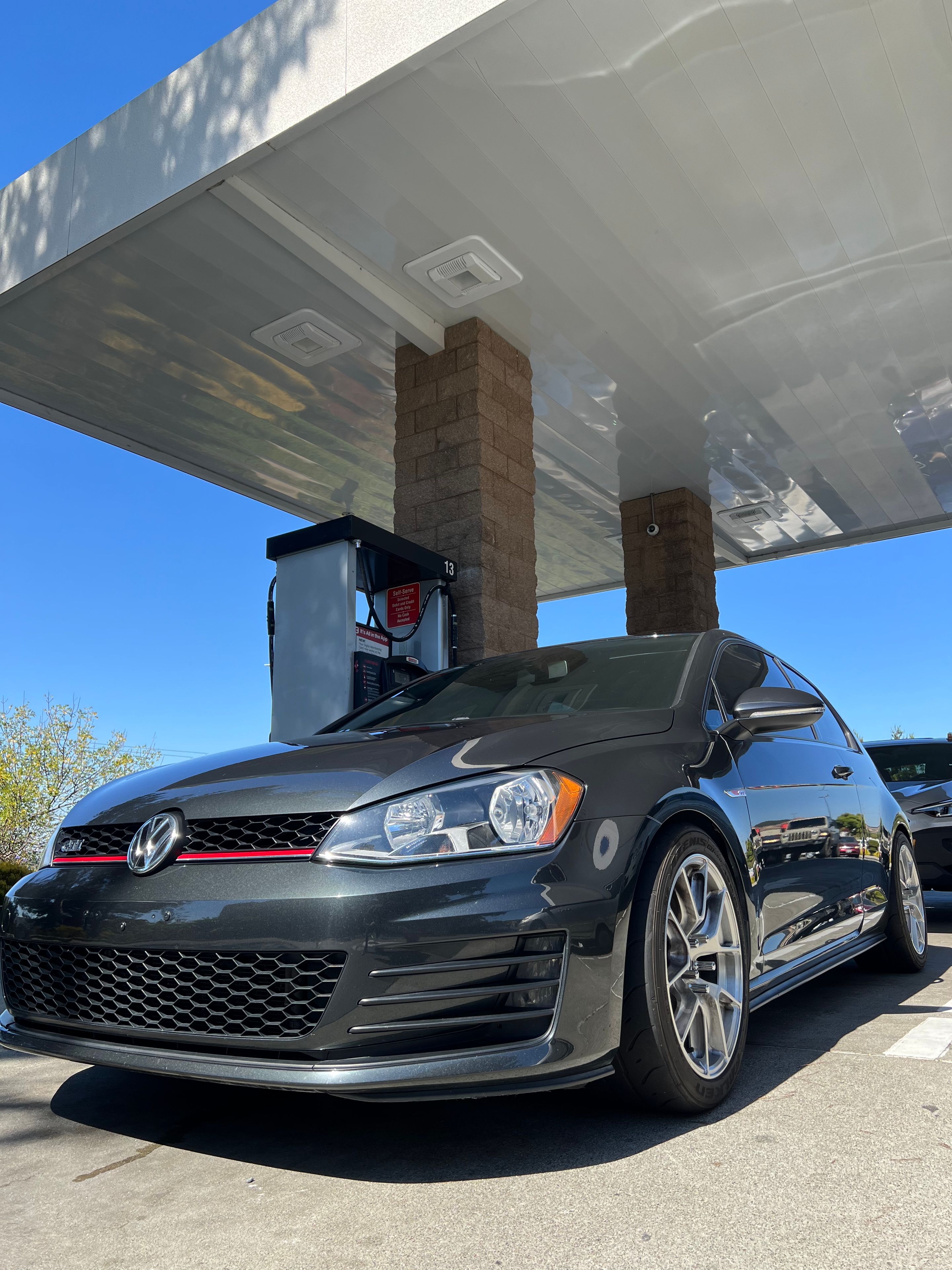 Grey VW MK7 GTI with 17" VS-5RS Apex wheels in Brushed Clear