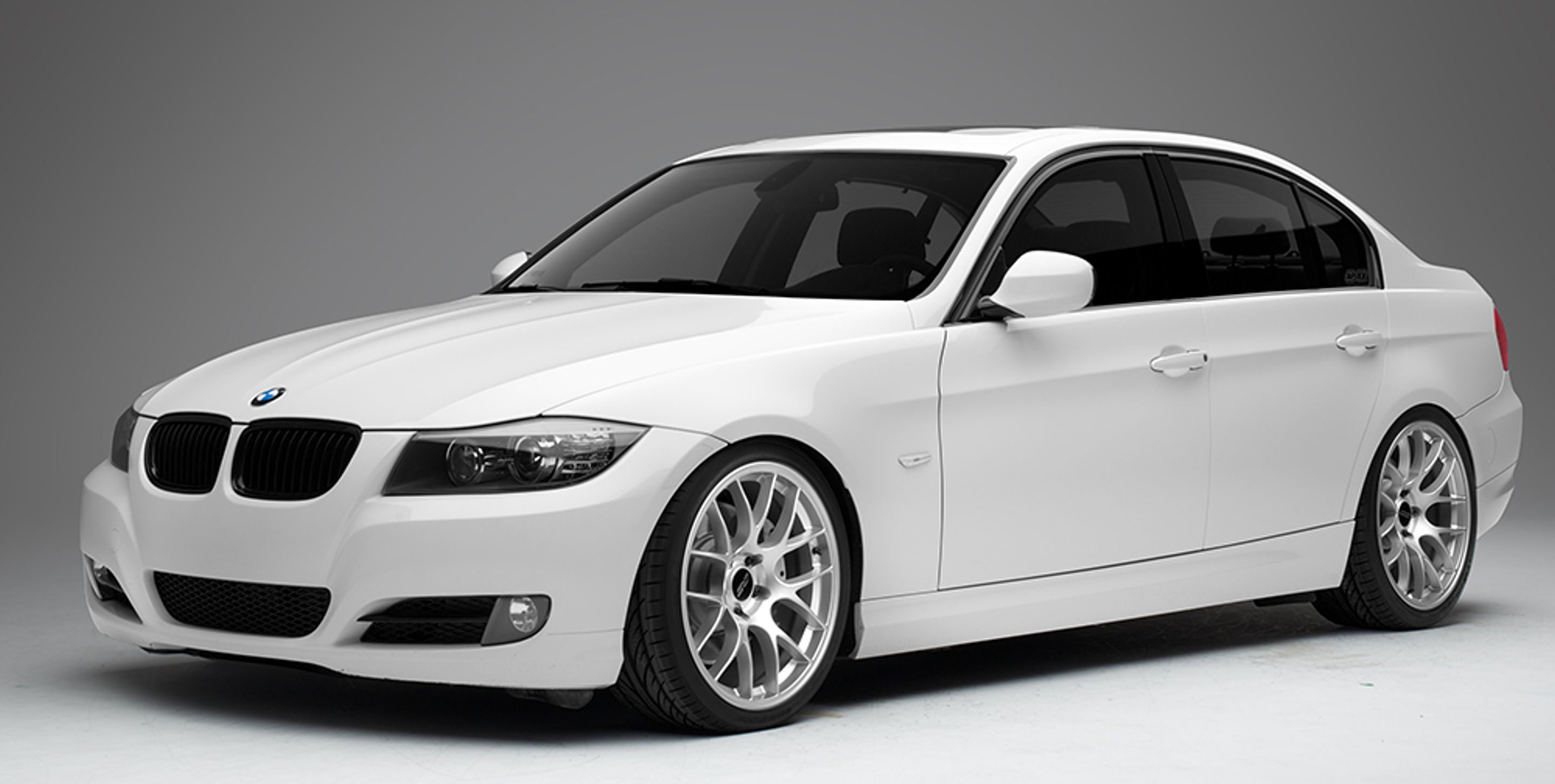 White BMW E90 LCI Sedan 3 Series with 19" EC-7 Apex wheels in Race Silver