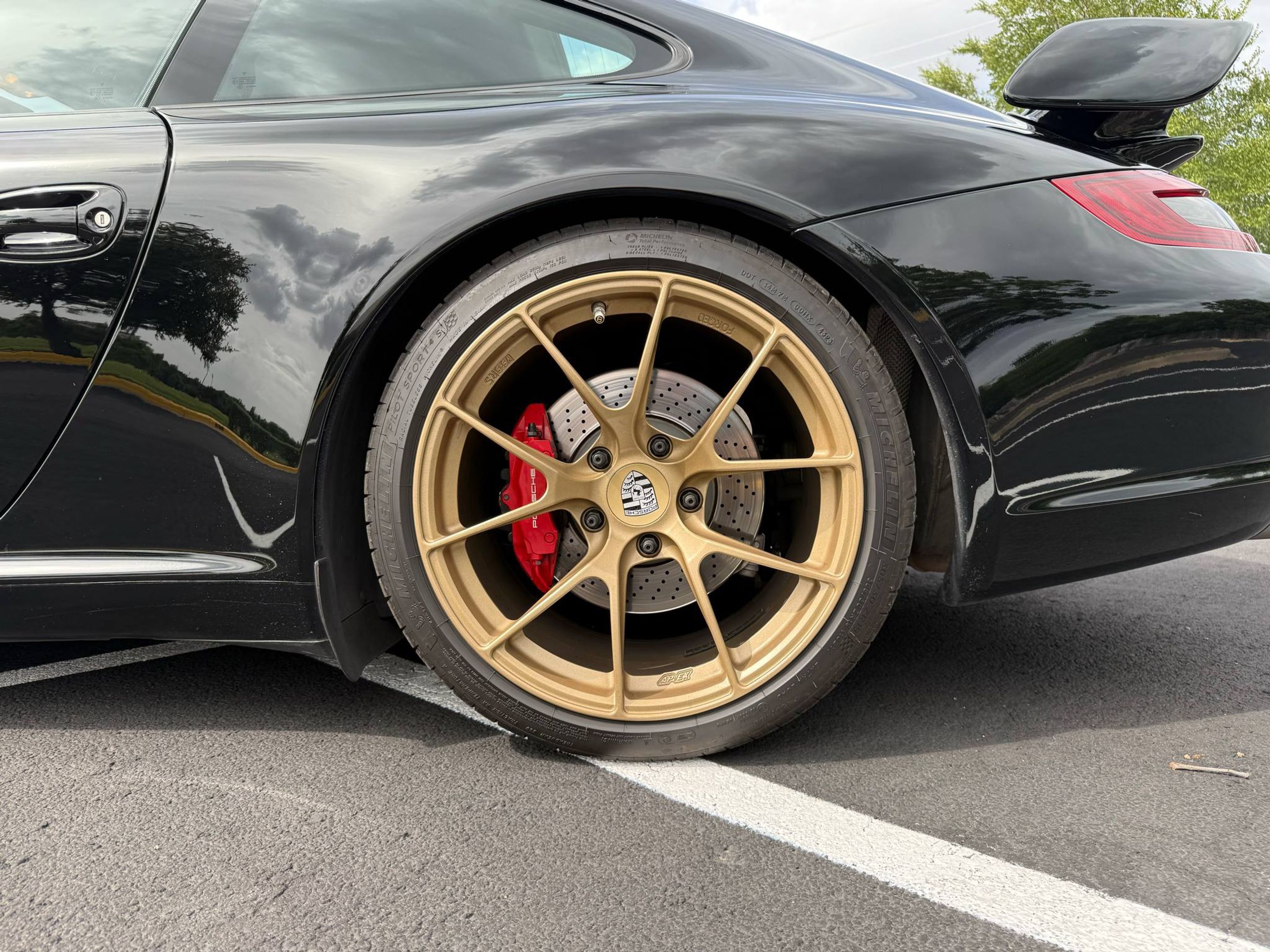 Black Porsche 911 997 Carrera S with 19" VS-5RS Apex wheels in Custom Finish