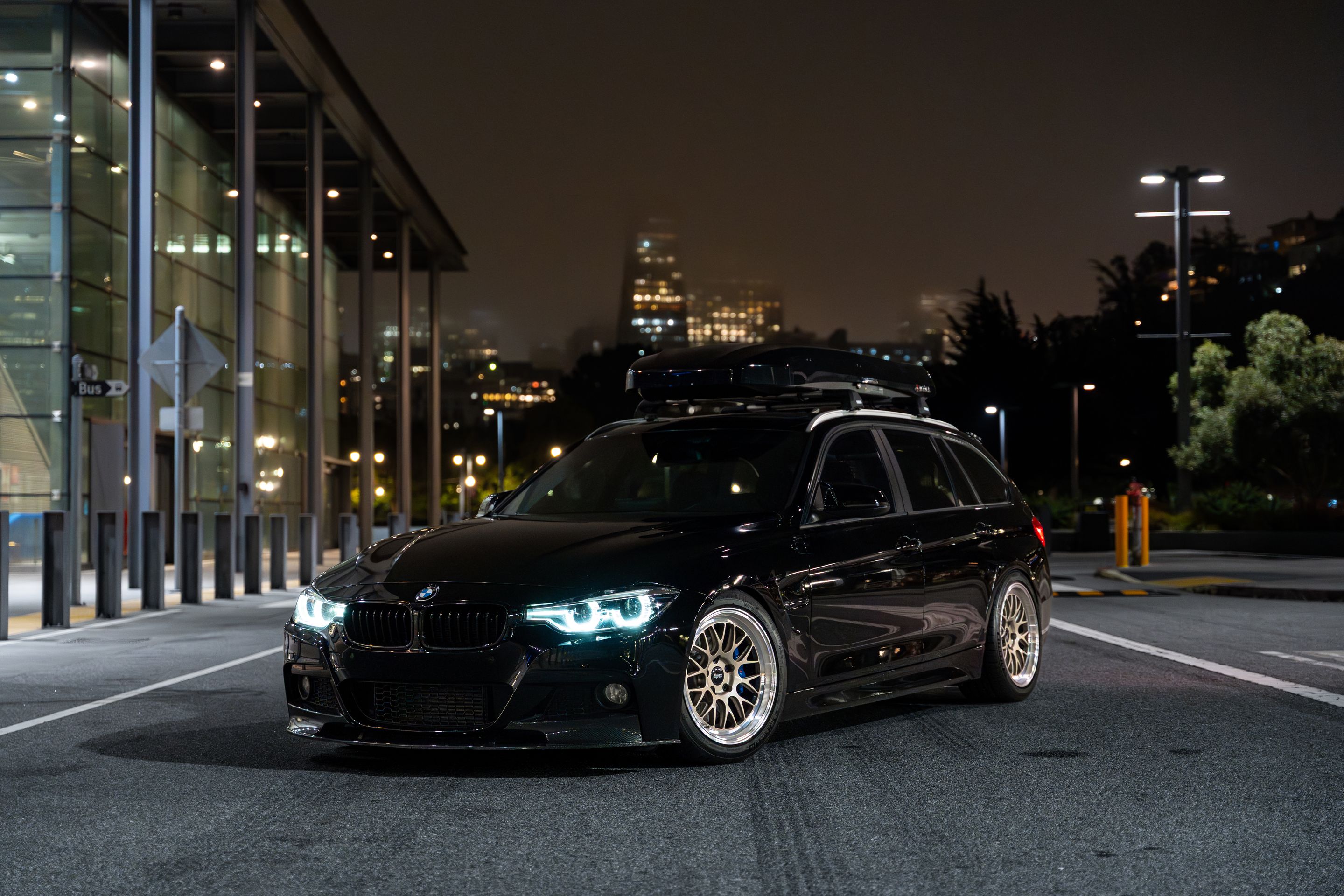 Black BMW F31 Wagon 3 Series with 18" ML-10RT Apex wheels in Machined Lip Gloss Motorsport Gold