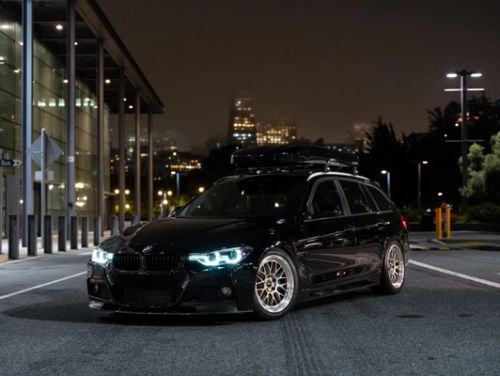 Black BMW 3 Series - ML-10RT in Machined Lip Gloss Motorsport Gold