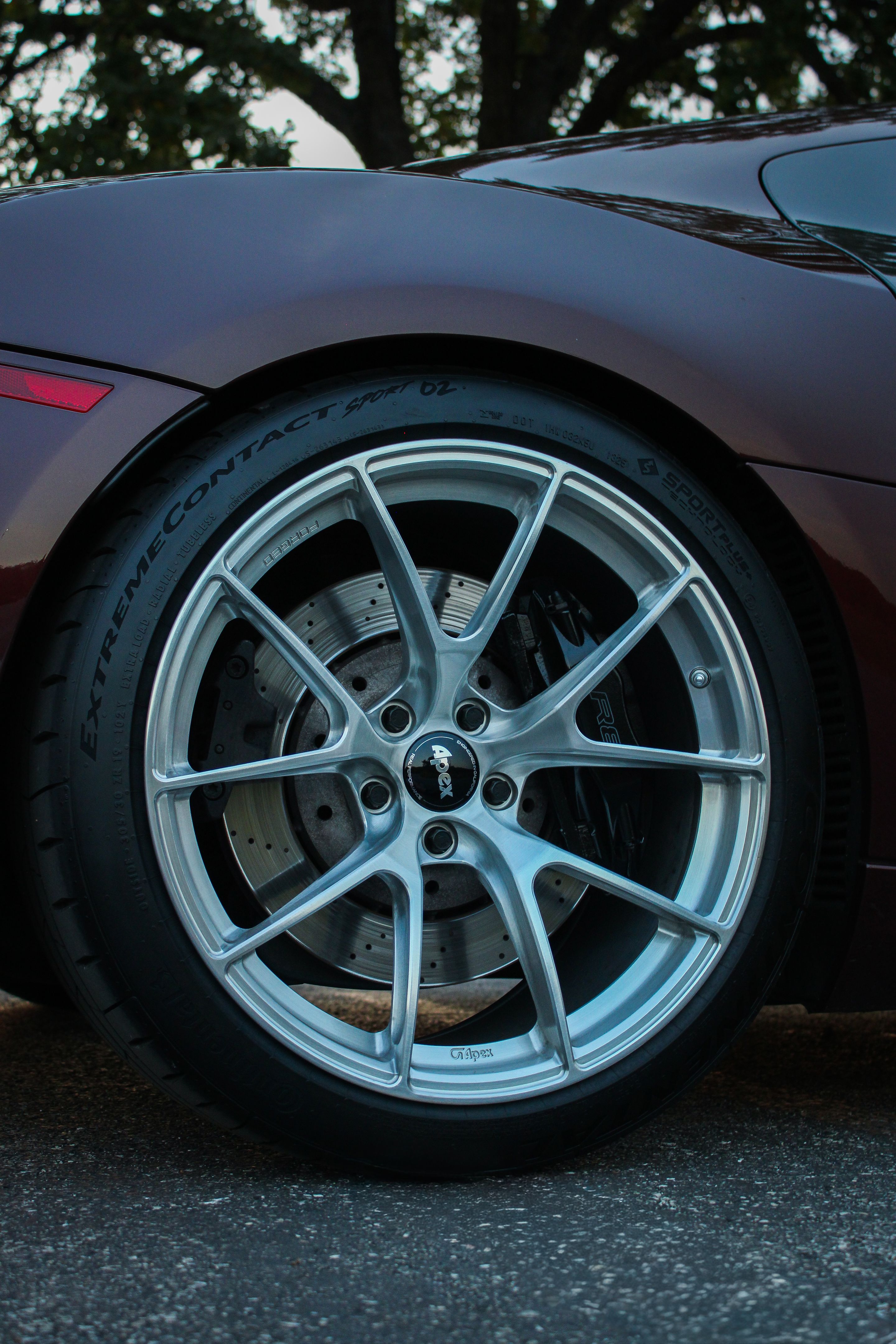 Purple Audi Gen 1 R8 with 19" VS-5RS Apex wheels in Brushed Clear