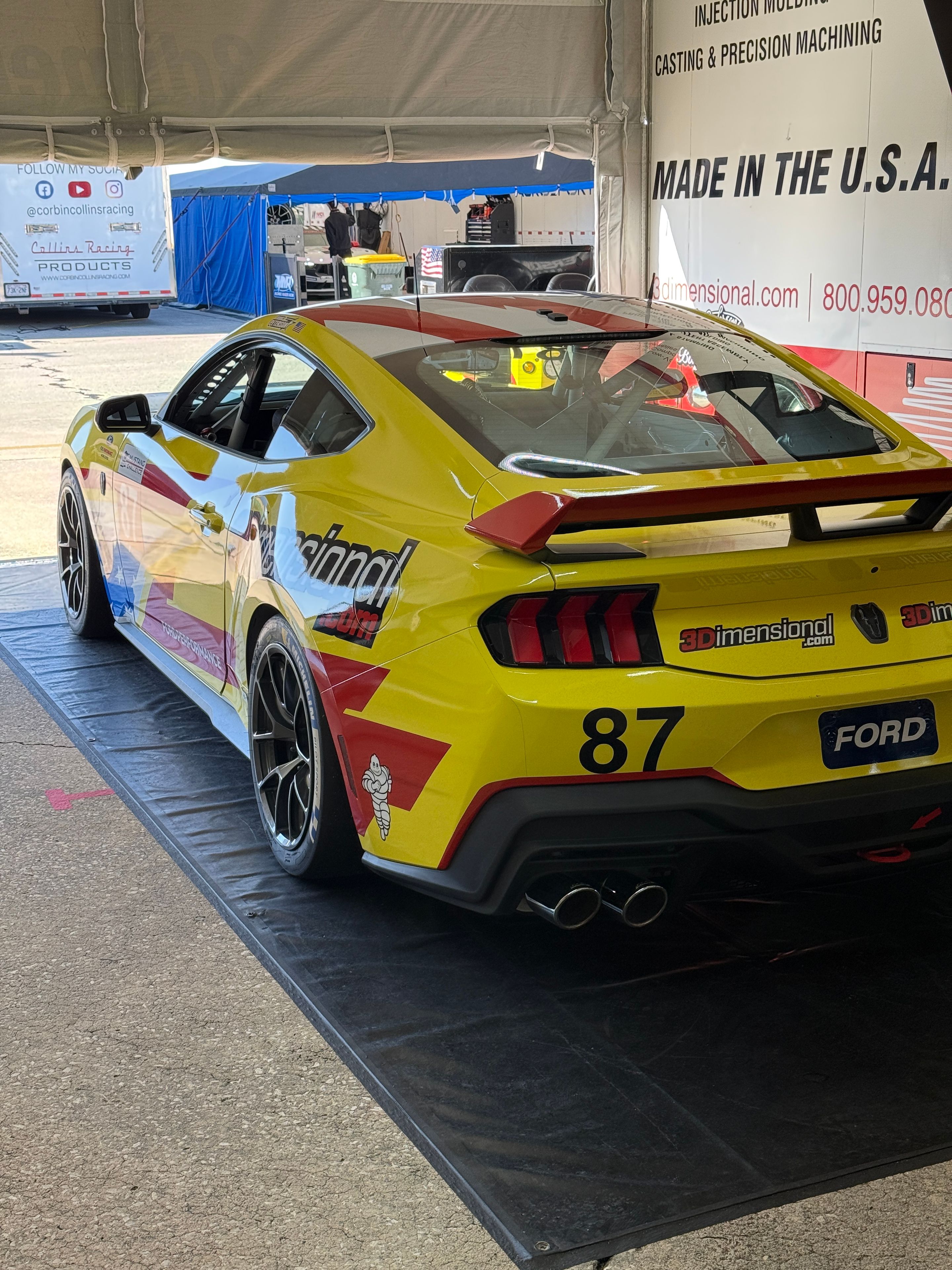 Yellow Ford Performance Mustang Dark Horse R with 18" VS-5RE Apex wheels in Anthracite