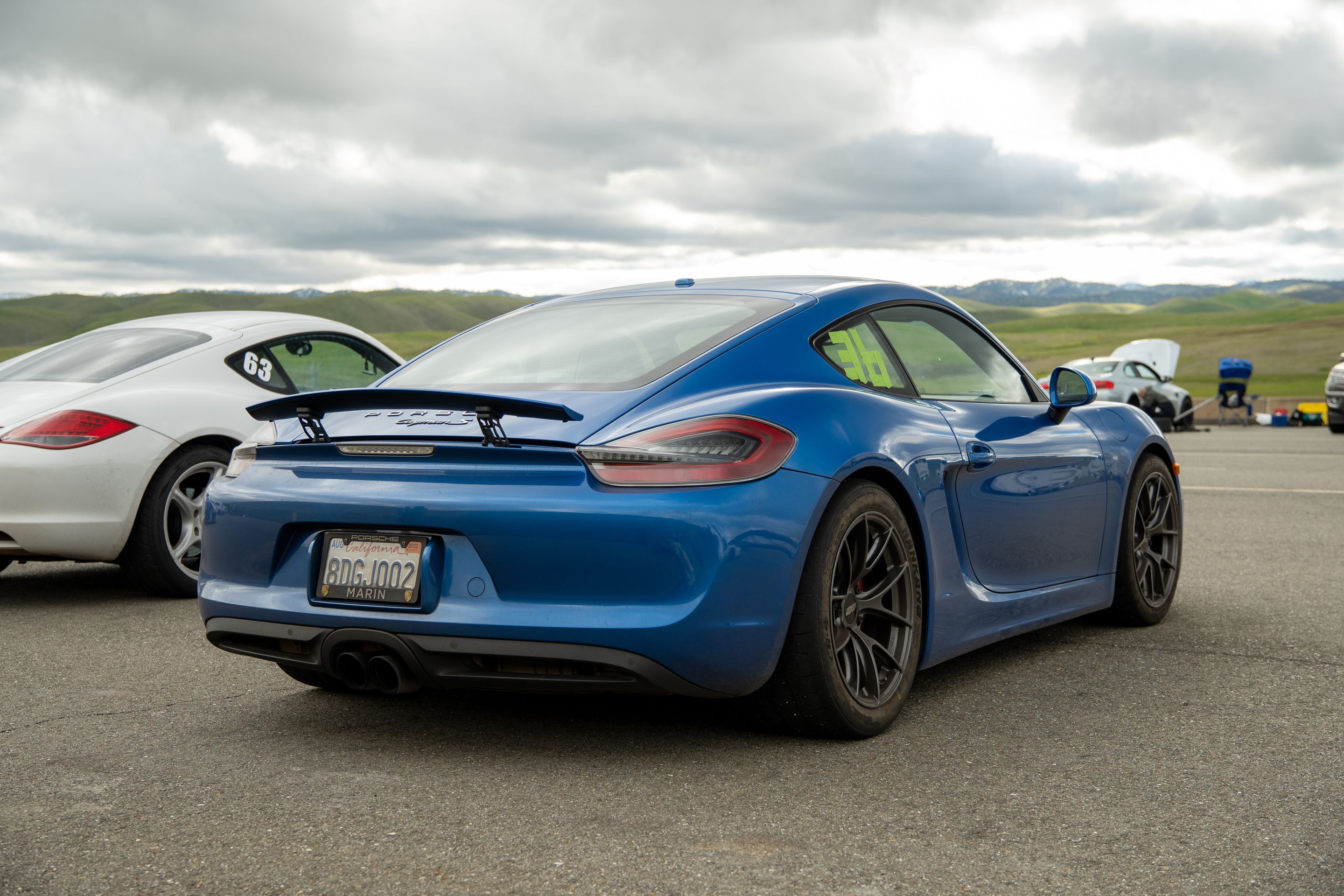 Blue Porsche 981 Cayman S with 18" VS-5RS Apex wheels in Anthracite